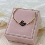  Lắc tay Titan Swan 