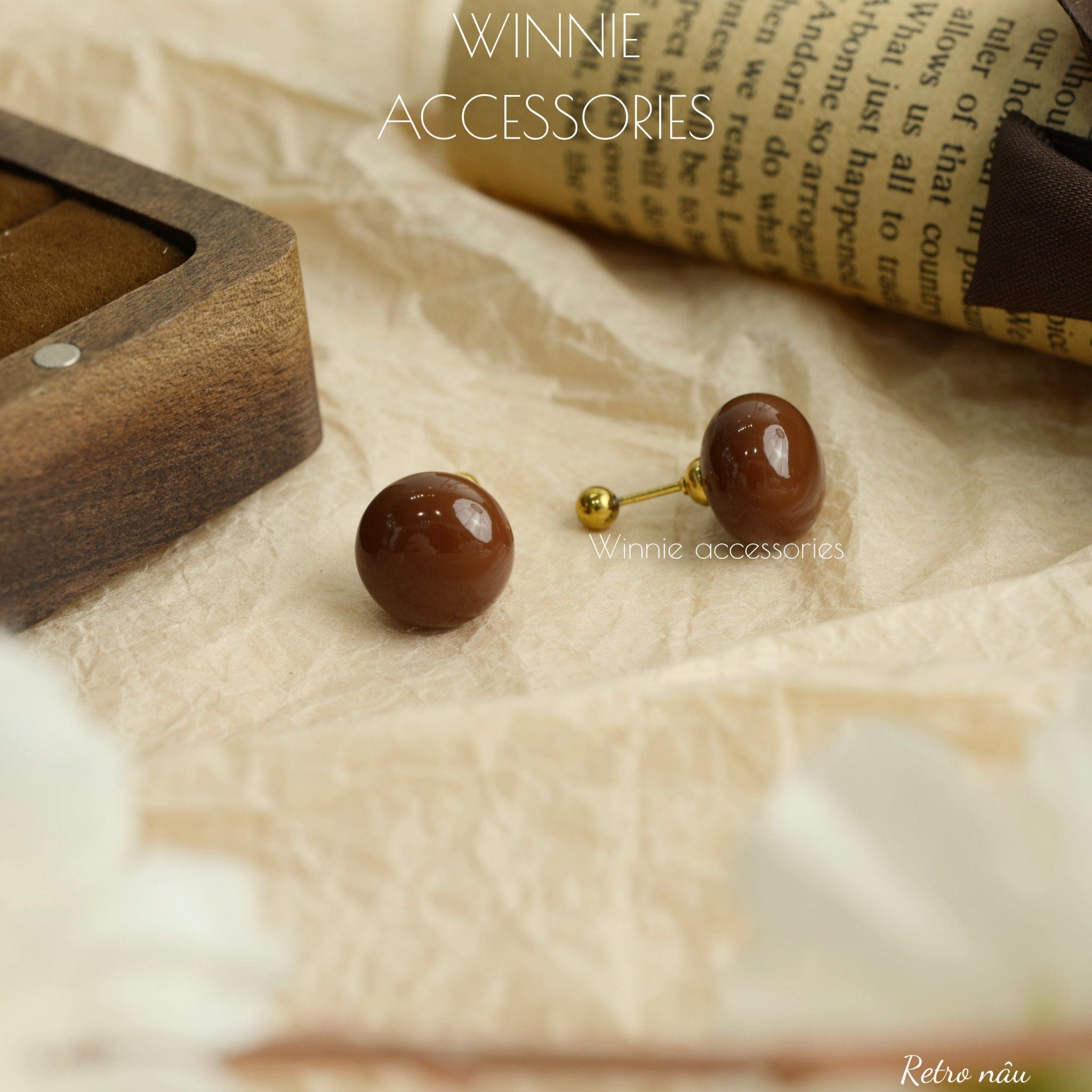  Hoa tai titan Bi ngọc trai retro nâu 