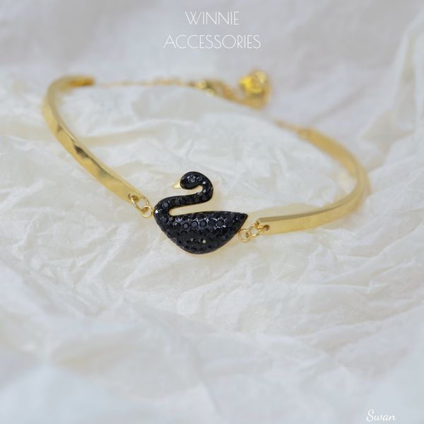  Lắc tay Titan Swan 