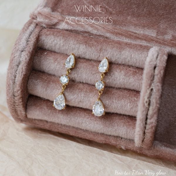  Hoa tai Titan Very Glow 