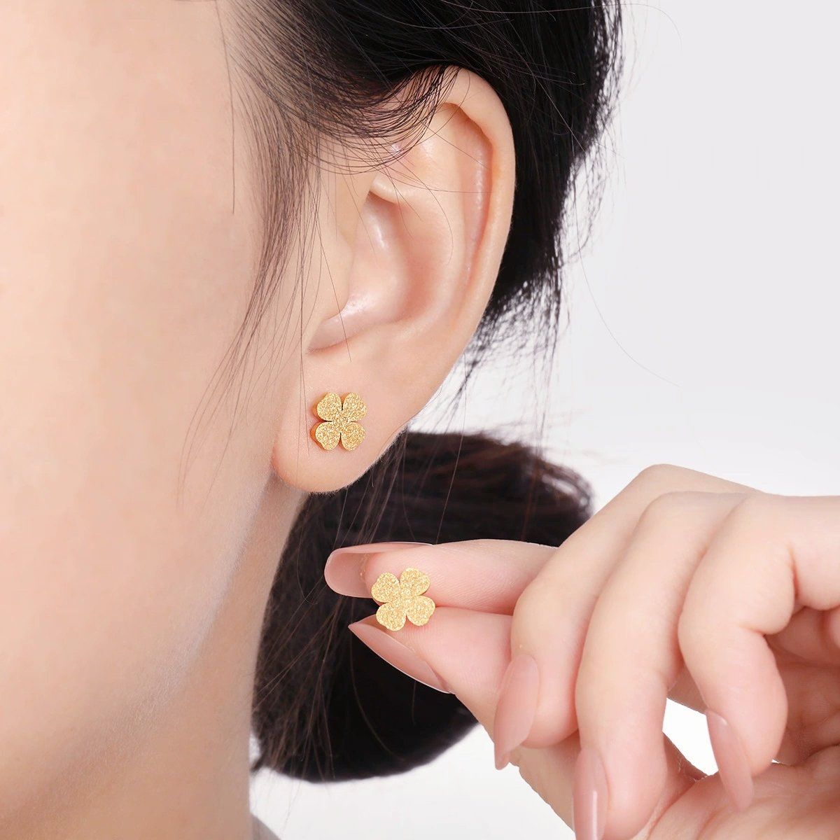  Hoa tai titan Bi Clover matte VG 