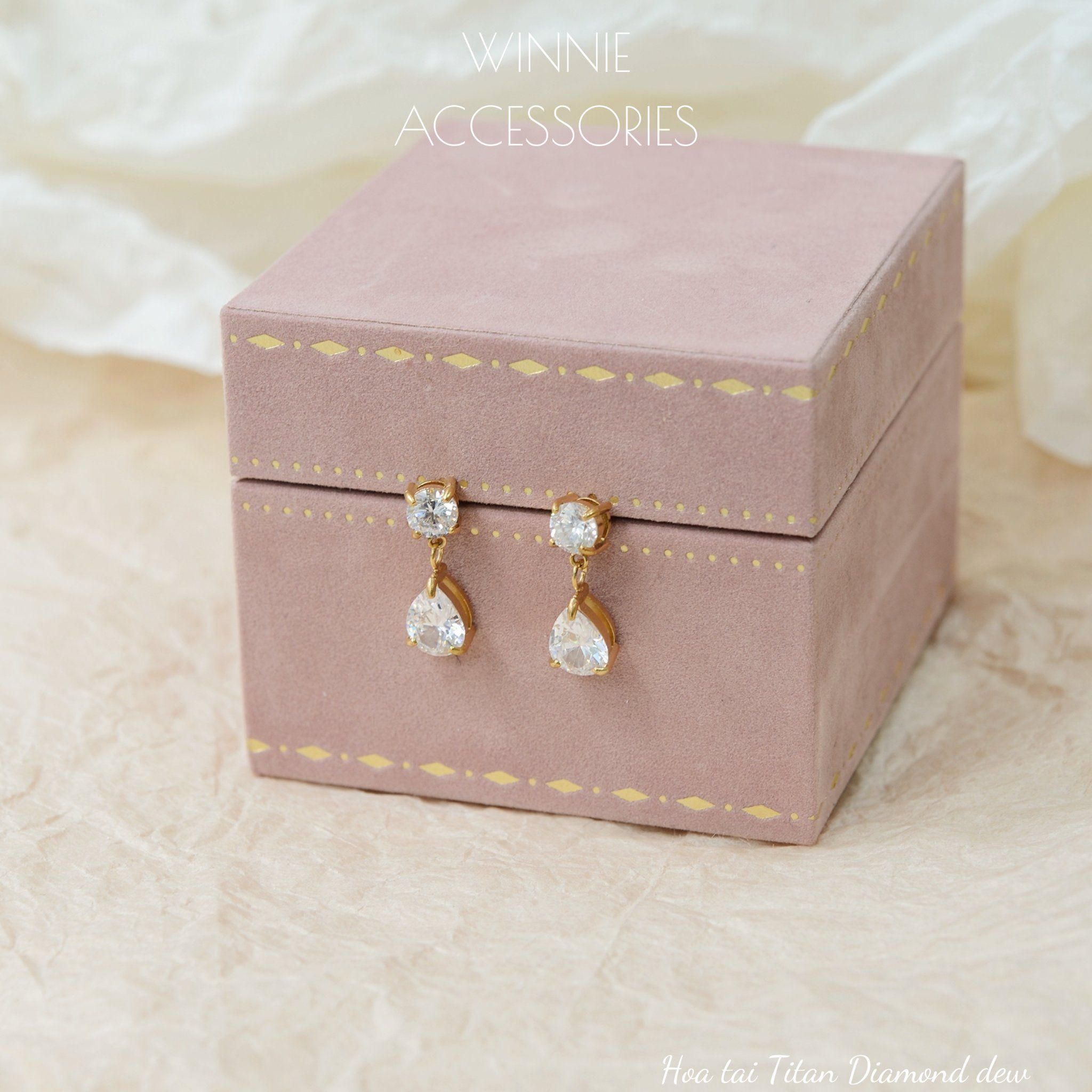  Hoa tai Titan Diamond Dew 