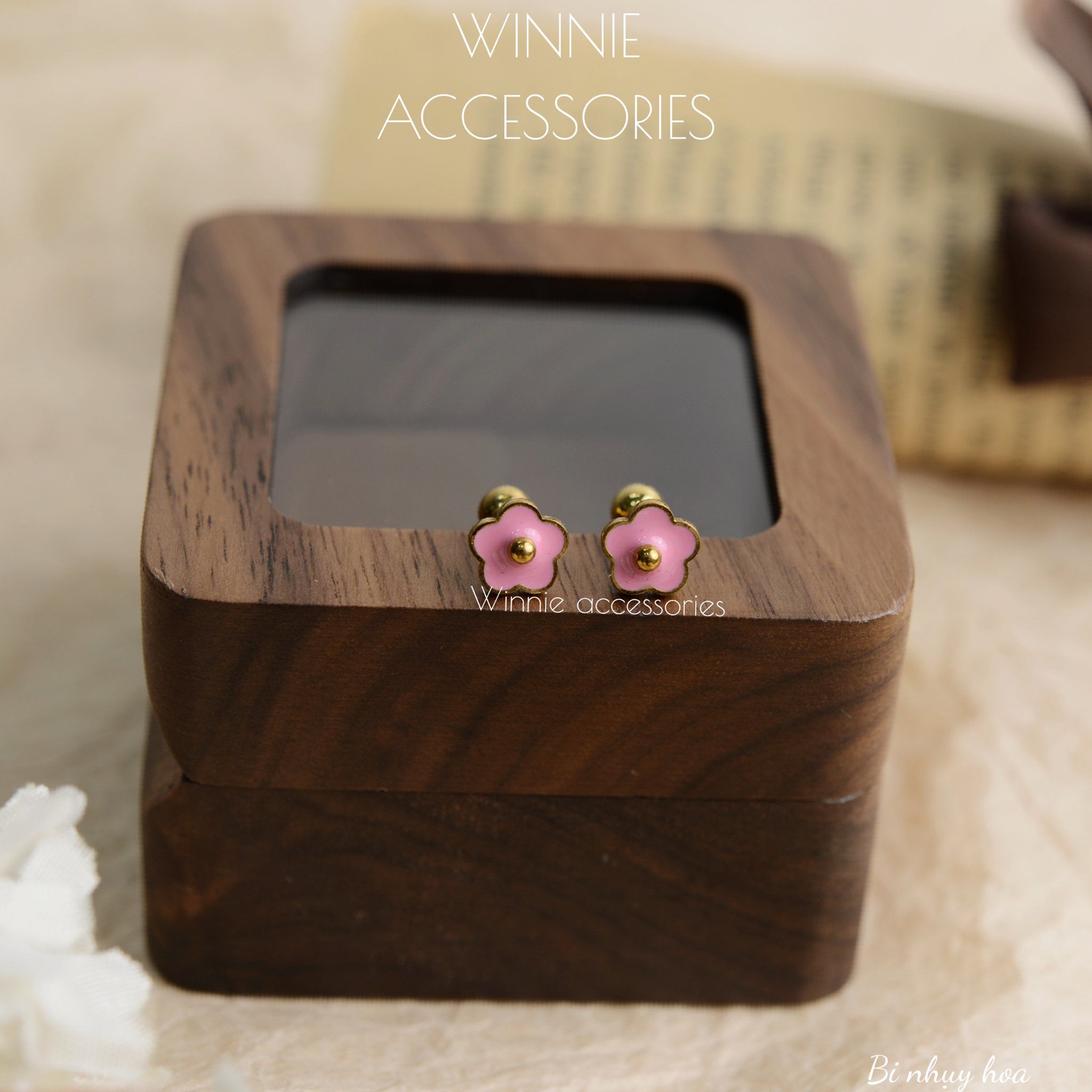  Hoa tai titan Bi Nhụy màu 