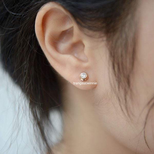  Hoa tai Titan Diamants 