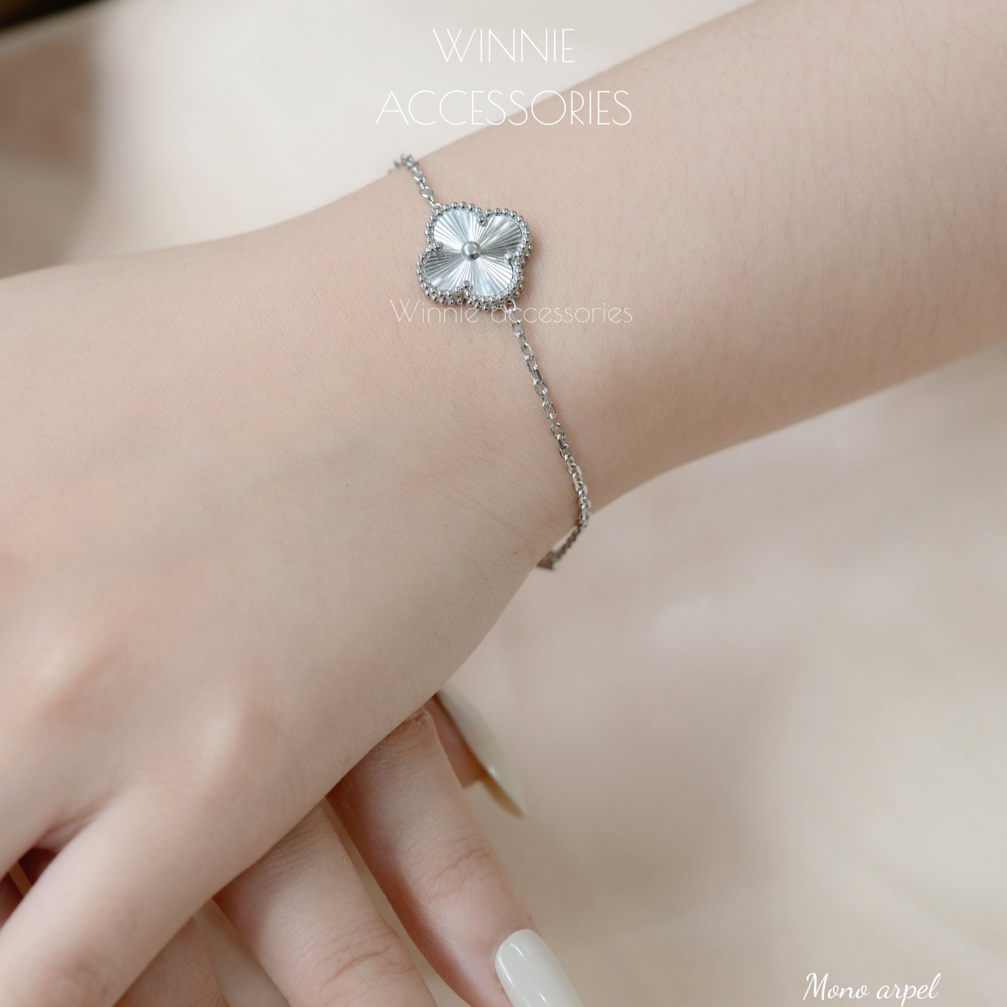  Lắc tay Titan Mono Arpel 