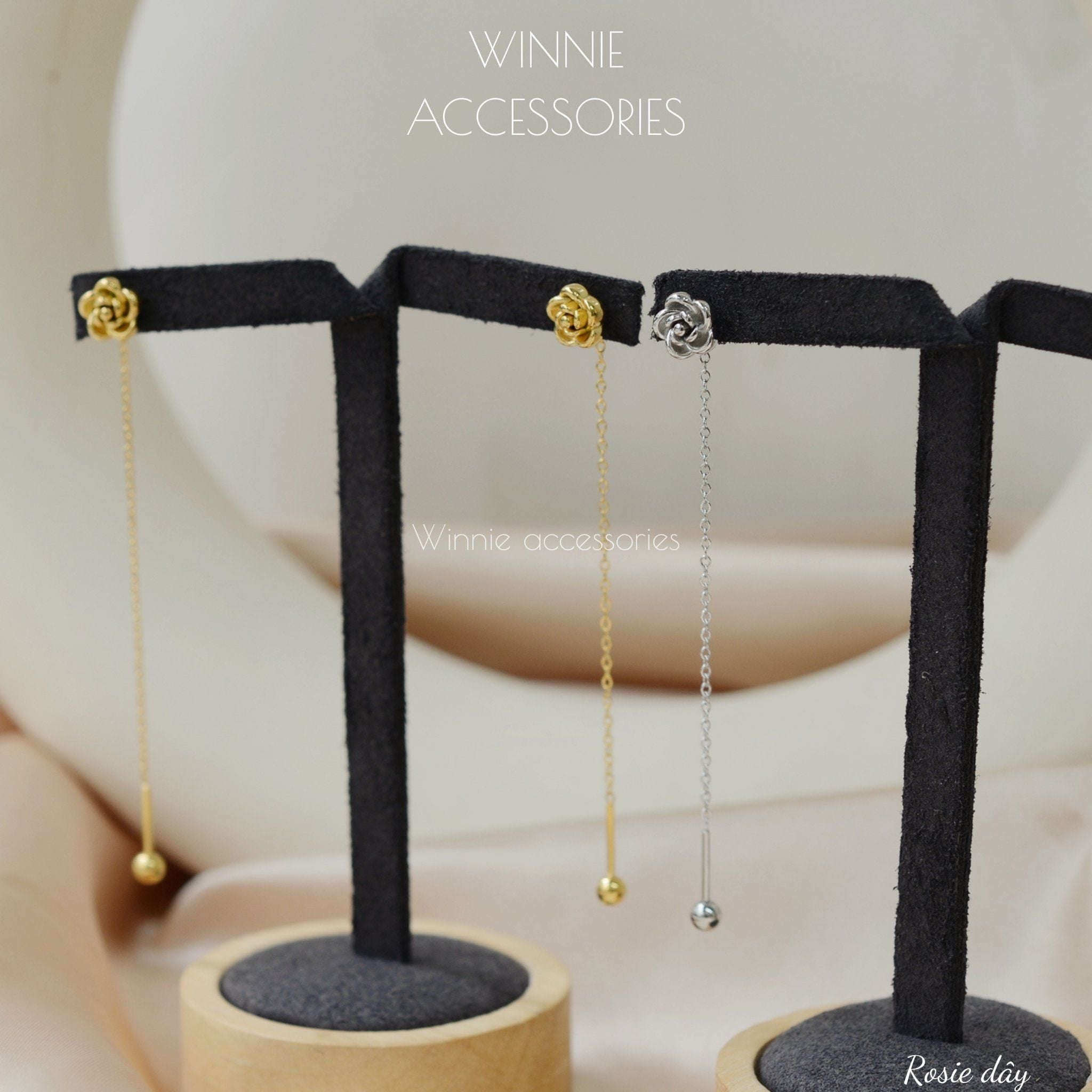  Hoa tai Titan Rosie dây 