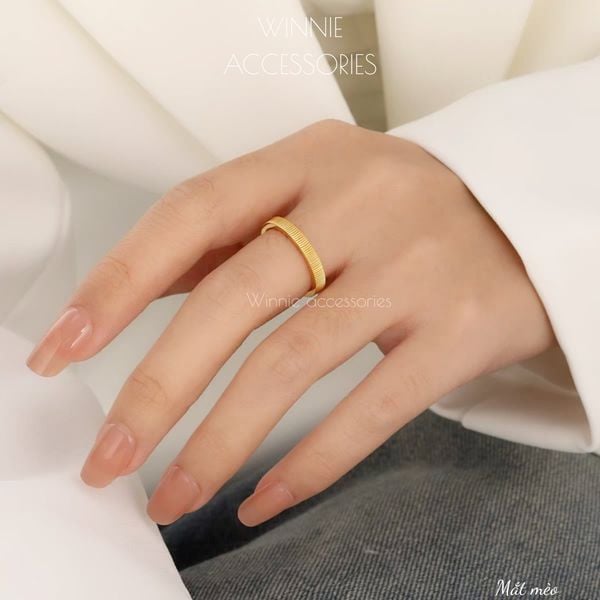  Nhẫn Titan Mắt mèo 