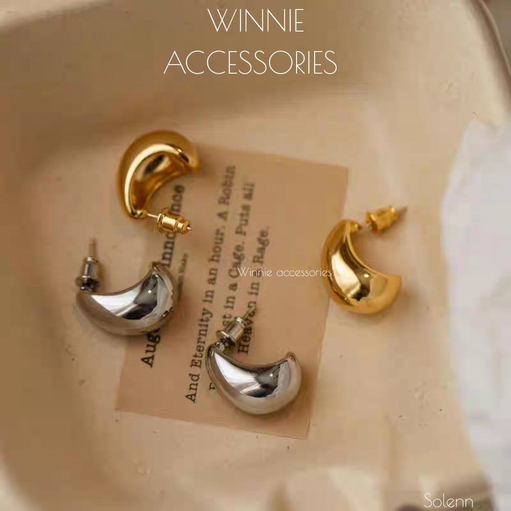  Hoa tai Titan Solenn 