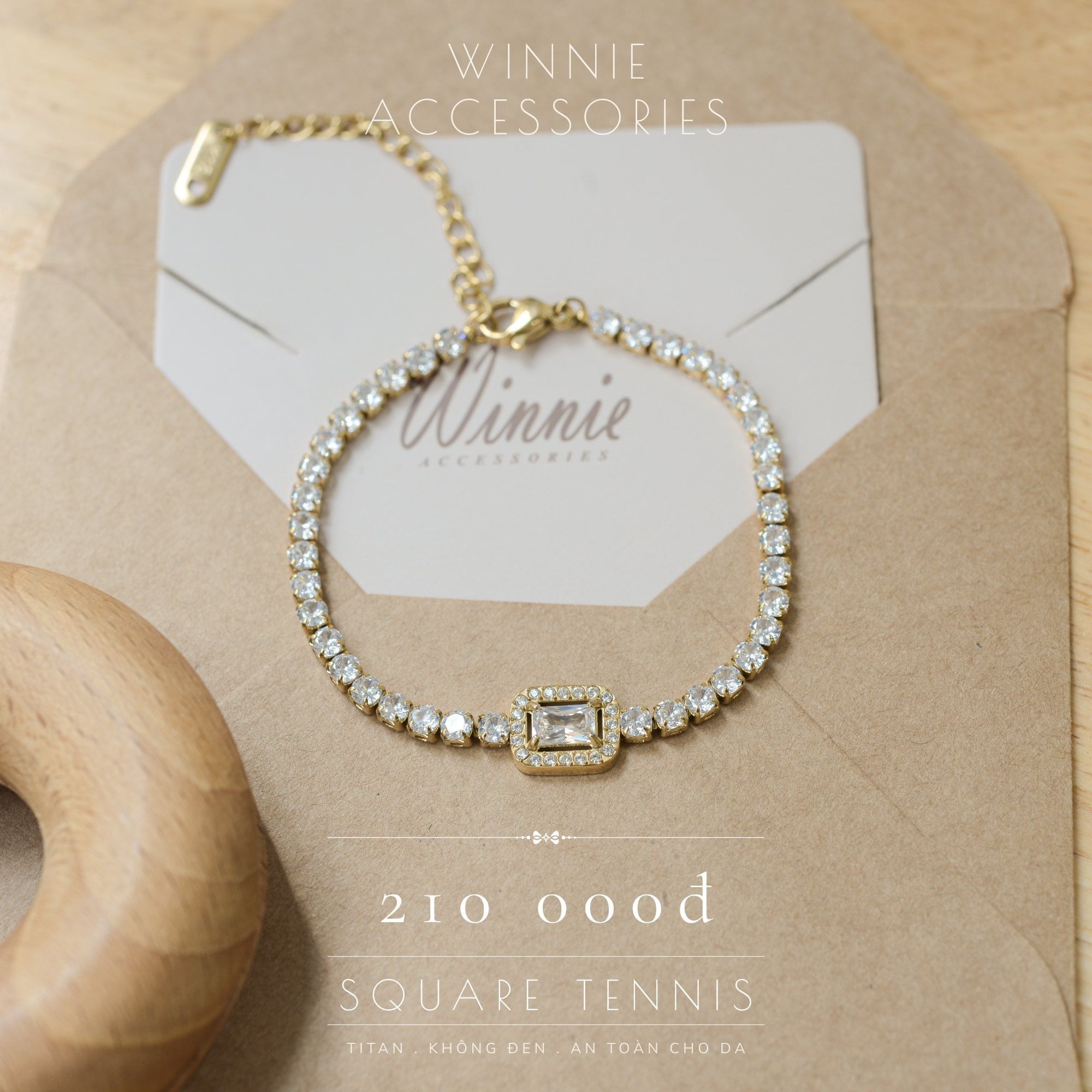  Lắc tay Titan Square Tennis 