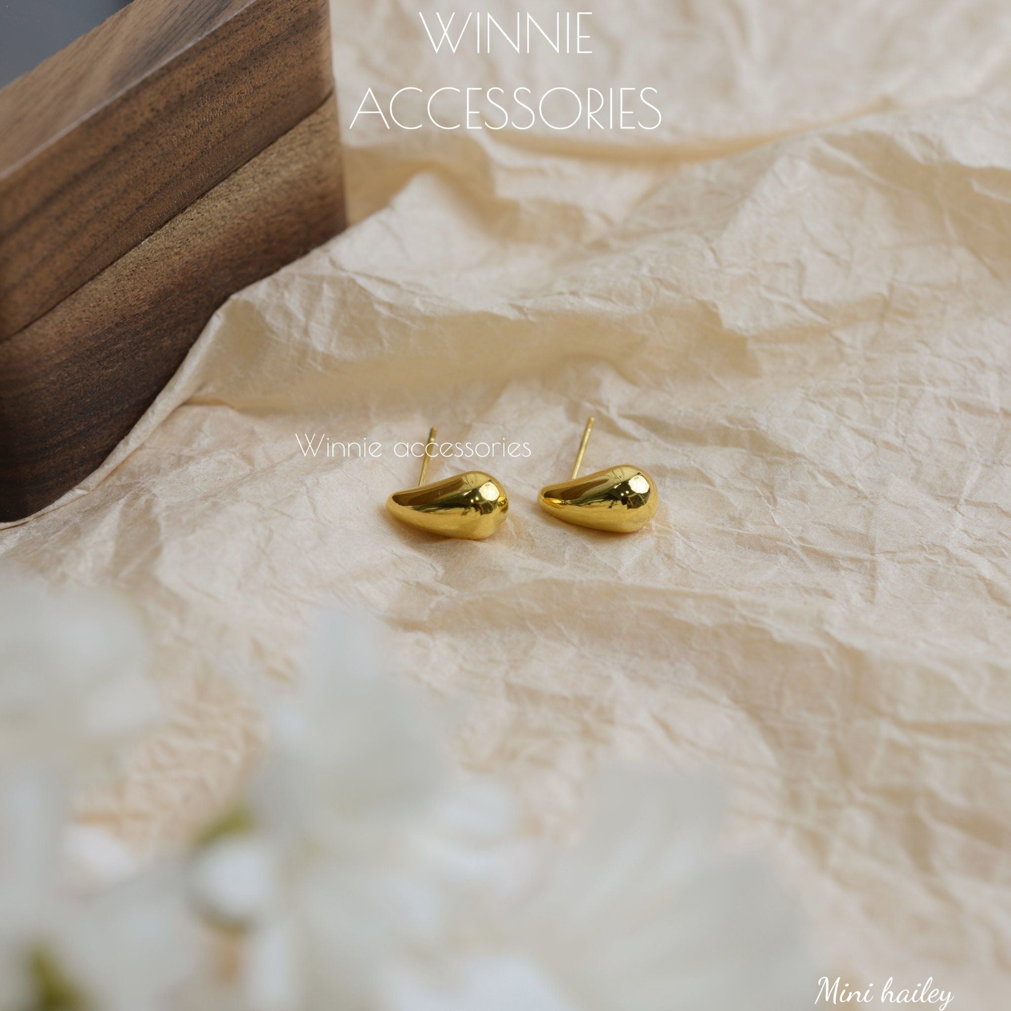  Hoa tai Titan Mini Hailey 