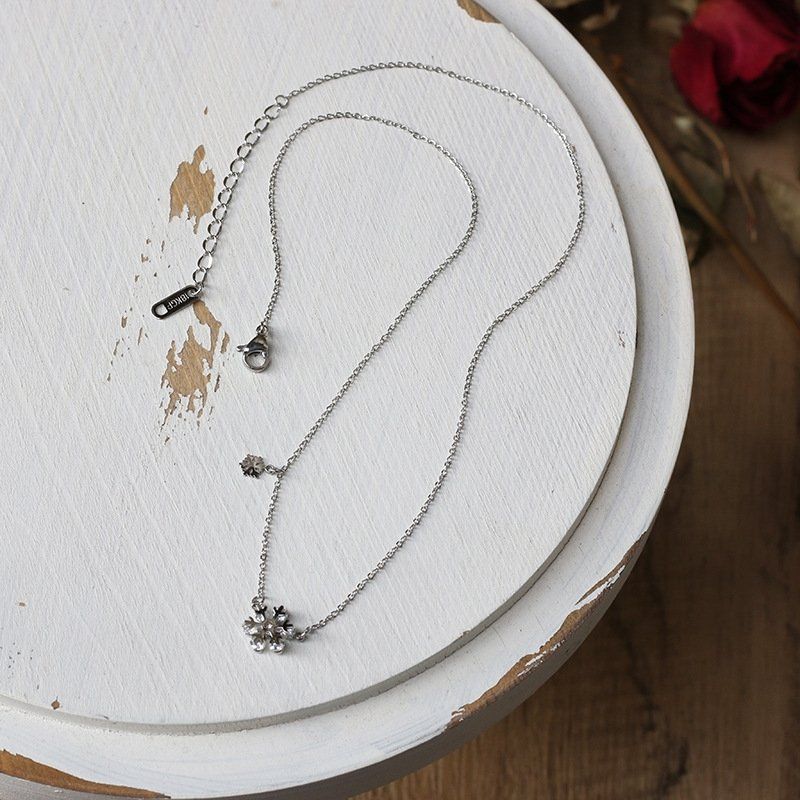  Dây chuyền Titan Hoa tuyết đá 