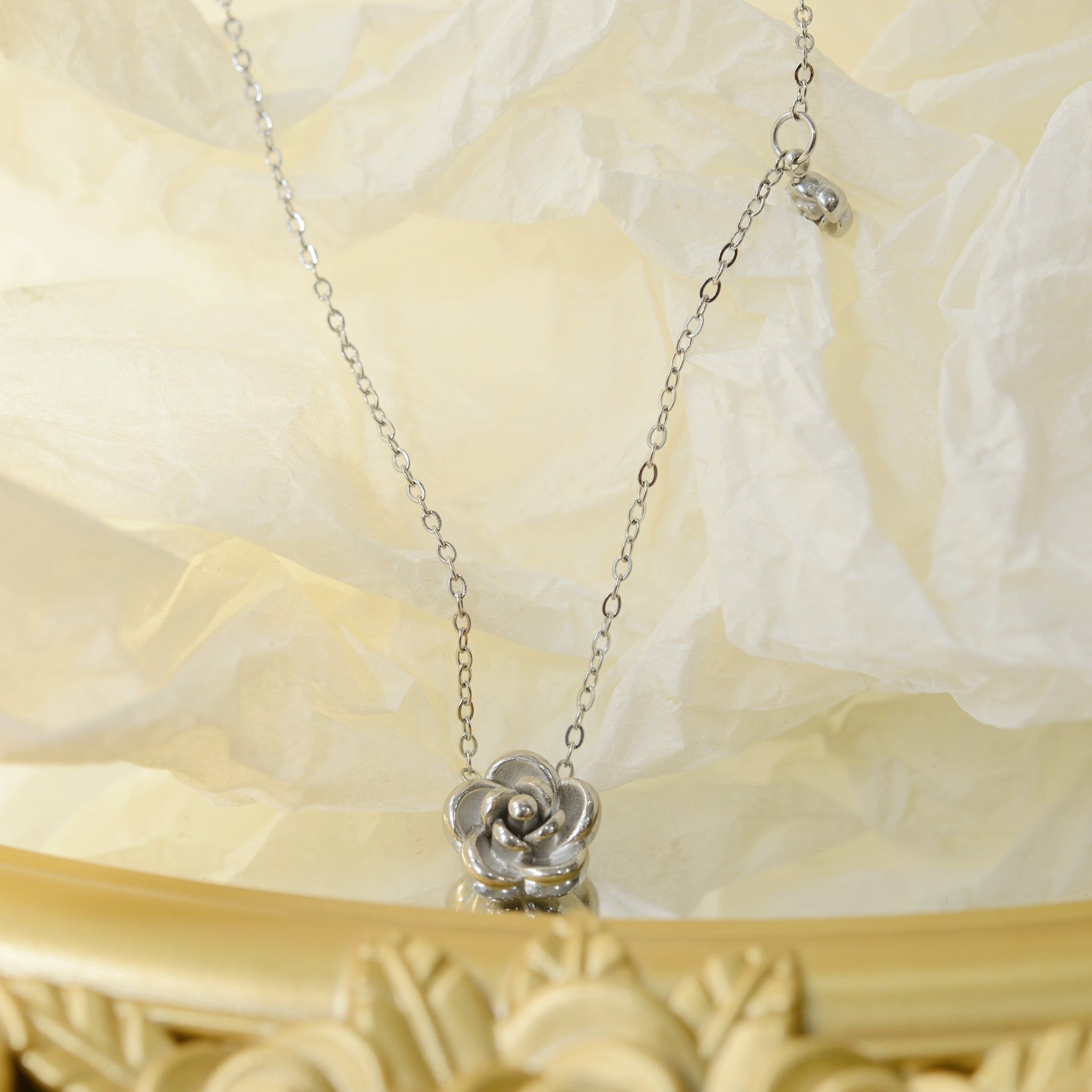  Dây chuyền Titan Rosie 