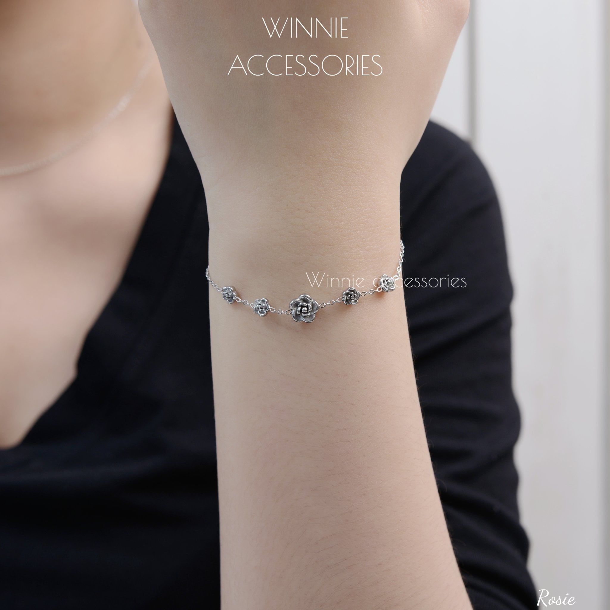  Lắc tay Titan Rosie 