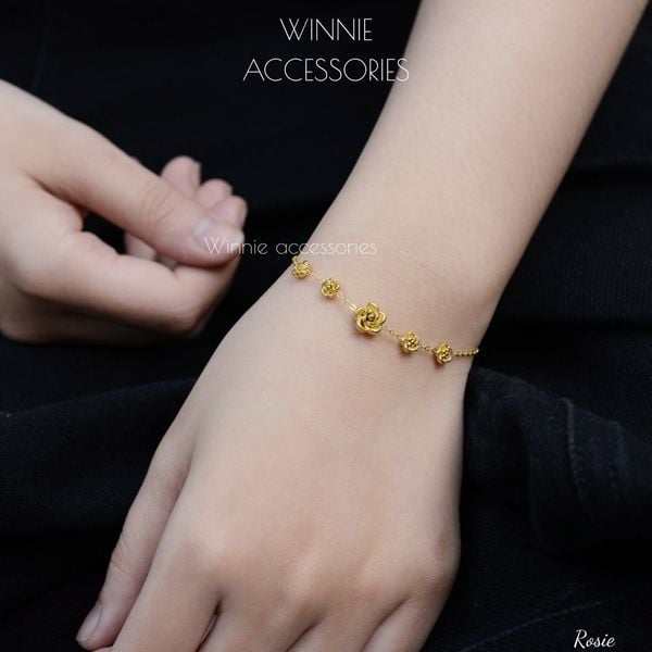  Lắc tay Titan Rosie 