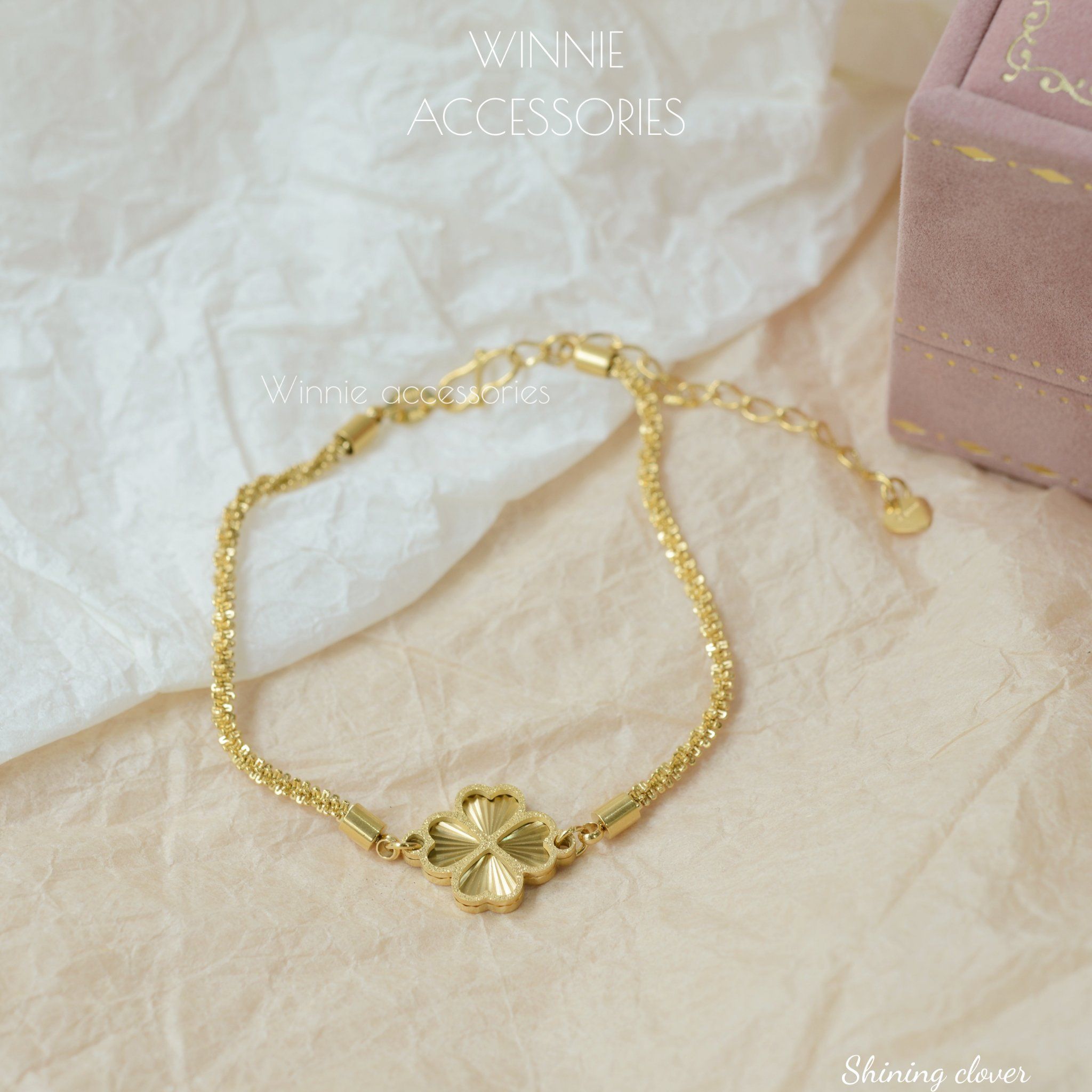  Lắc tay Titan Shining Clover 