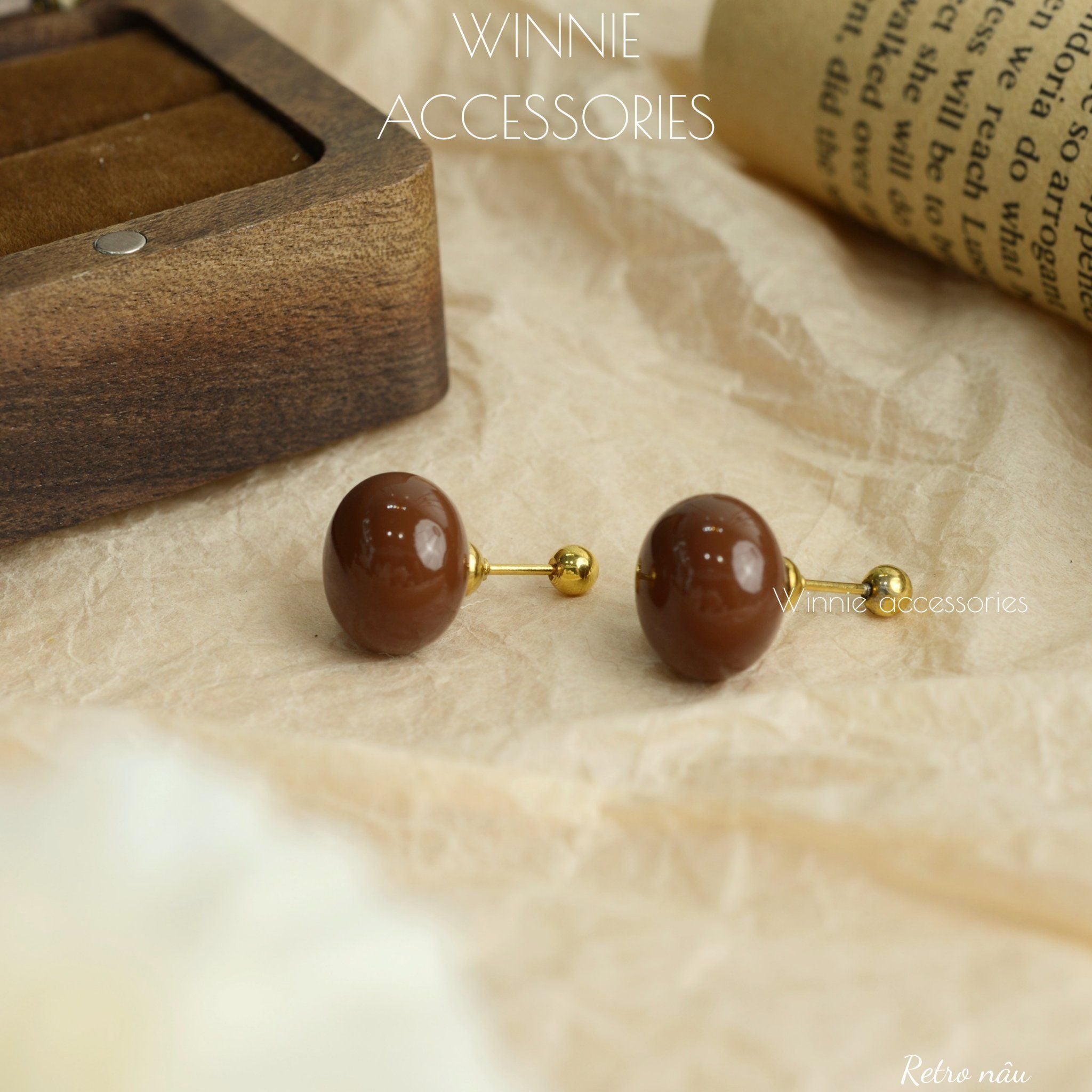  Hoa tai titan Bi ngọc trai retro nâu 