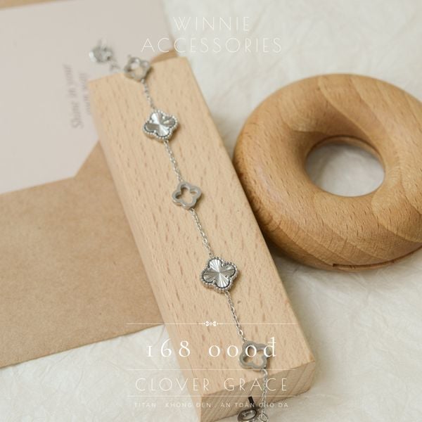  Lắc tay Titan Clover grace B 