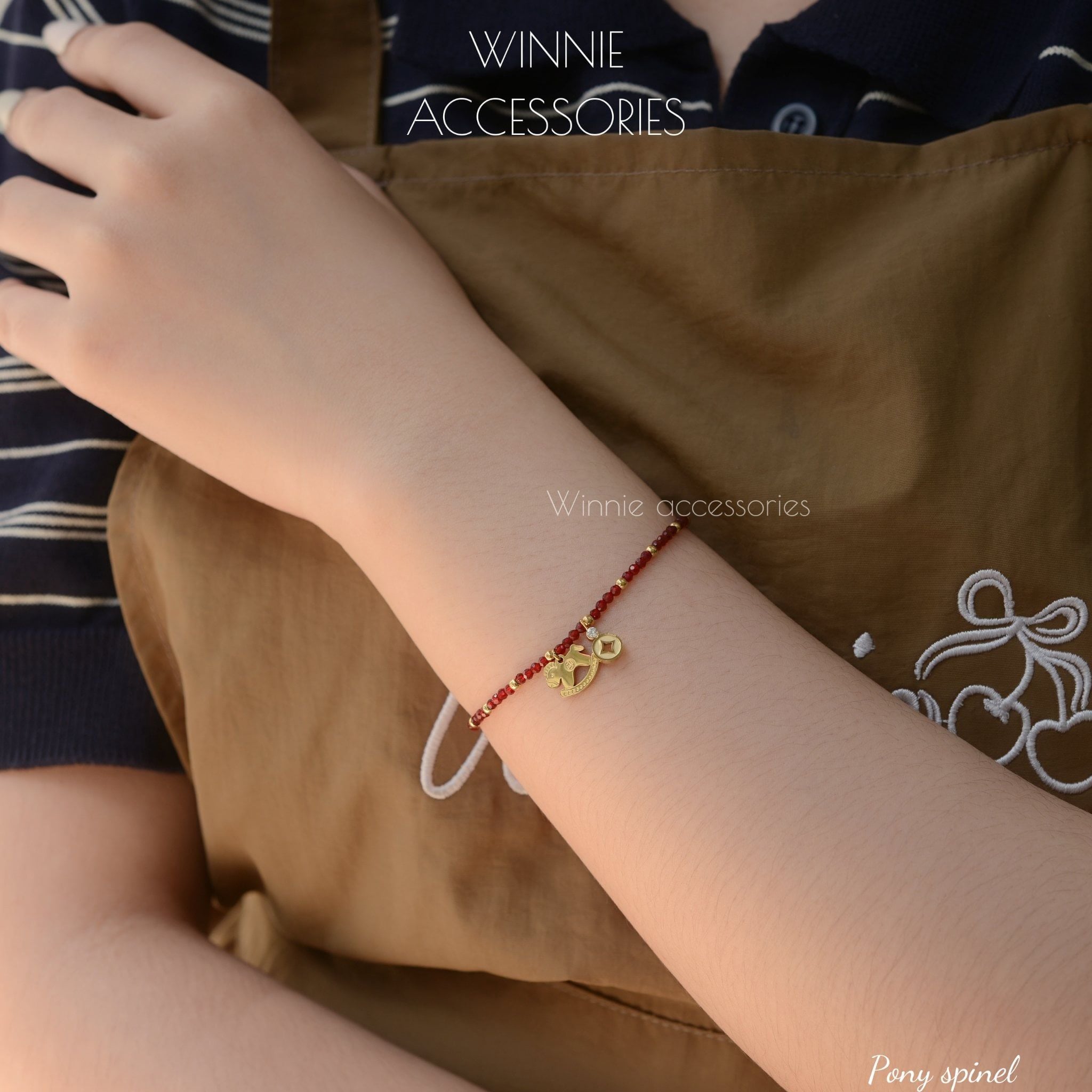  Lắc tay Titan Pony Spinel 