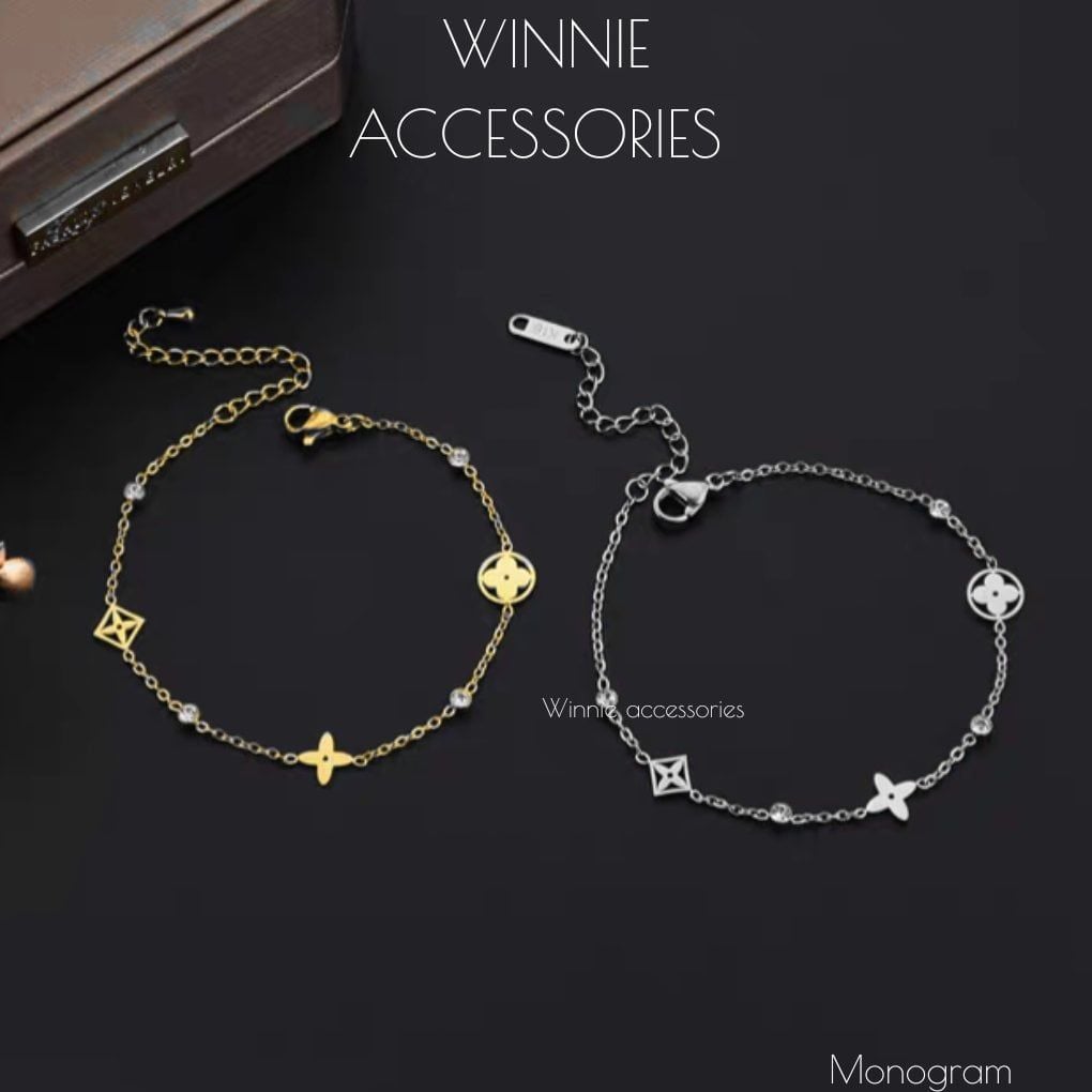  Lắc tay Titan Monogram 