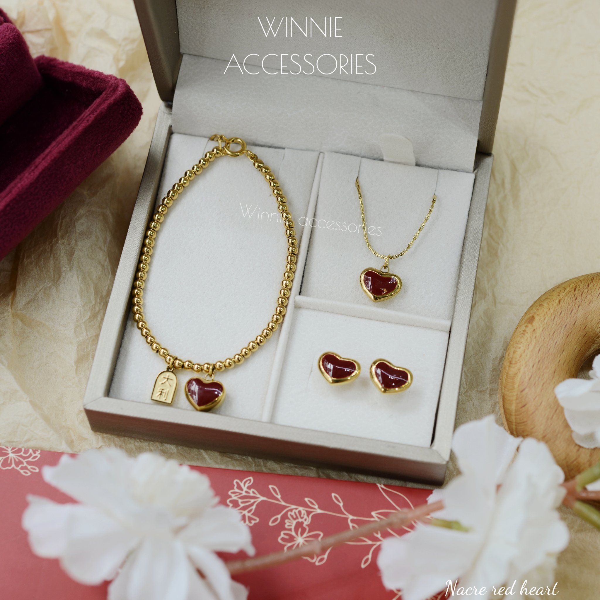  Lắc tay Titan Nacre Red Heart 