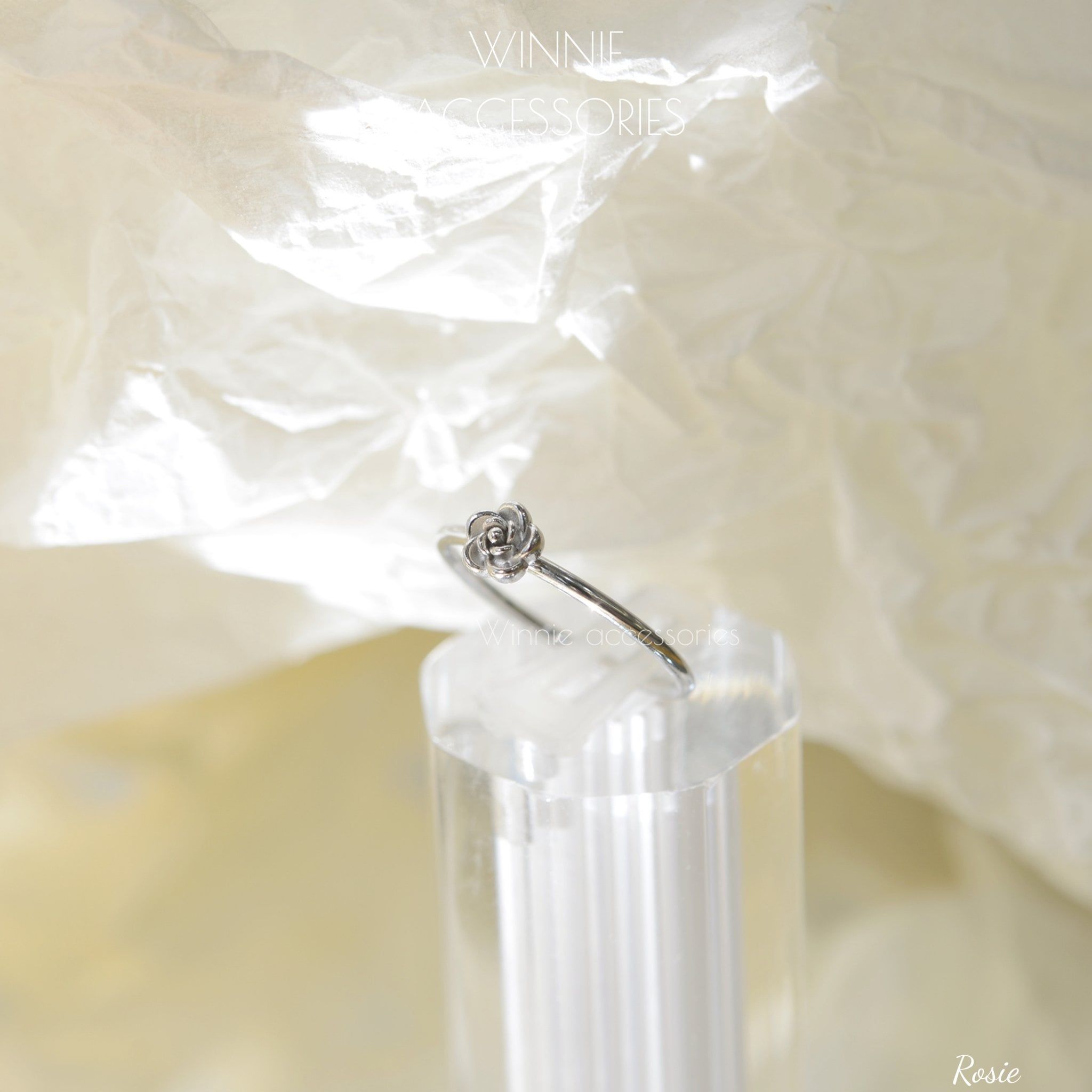  Nhẫn Titan Rosie B 