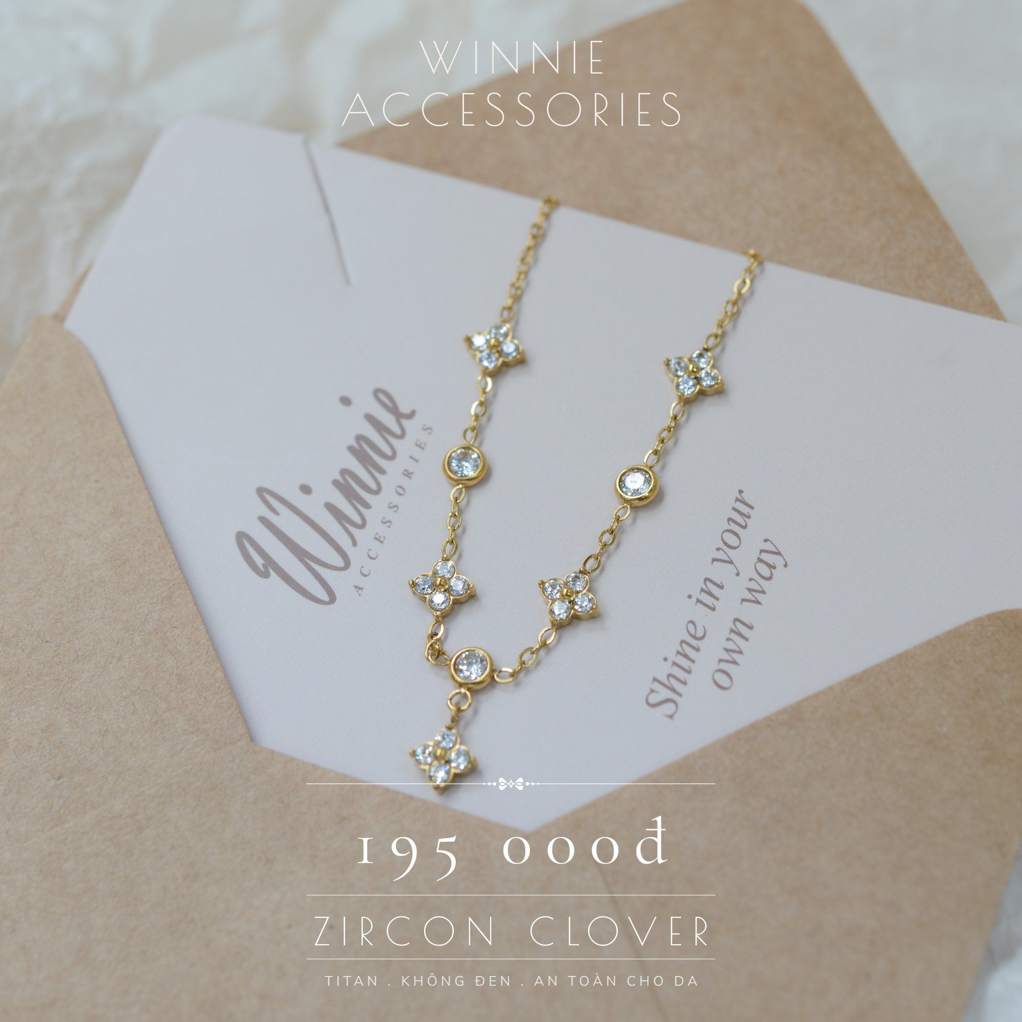  Lắc tay Titan Zircon Clover 