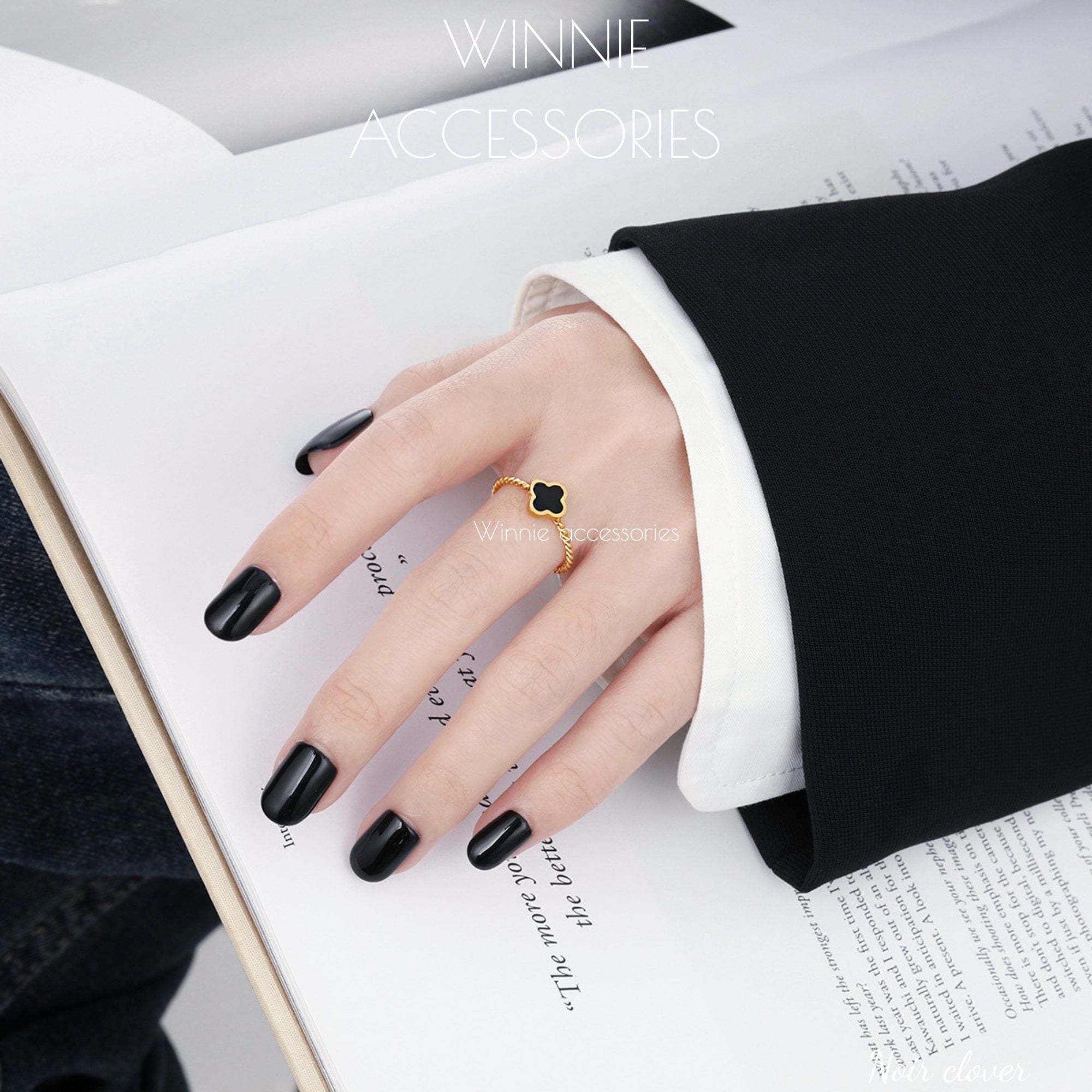  Nhẫn Titan Noir Clover 