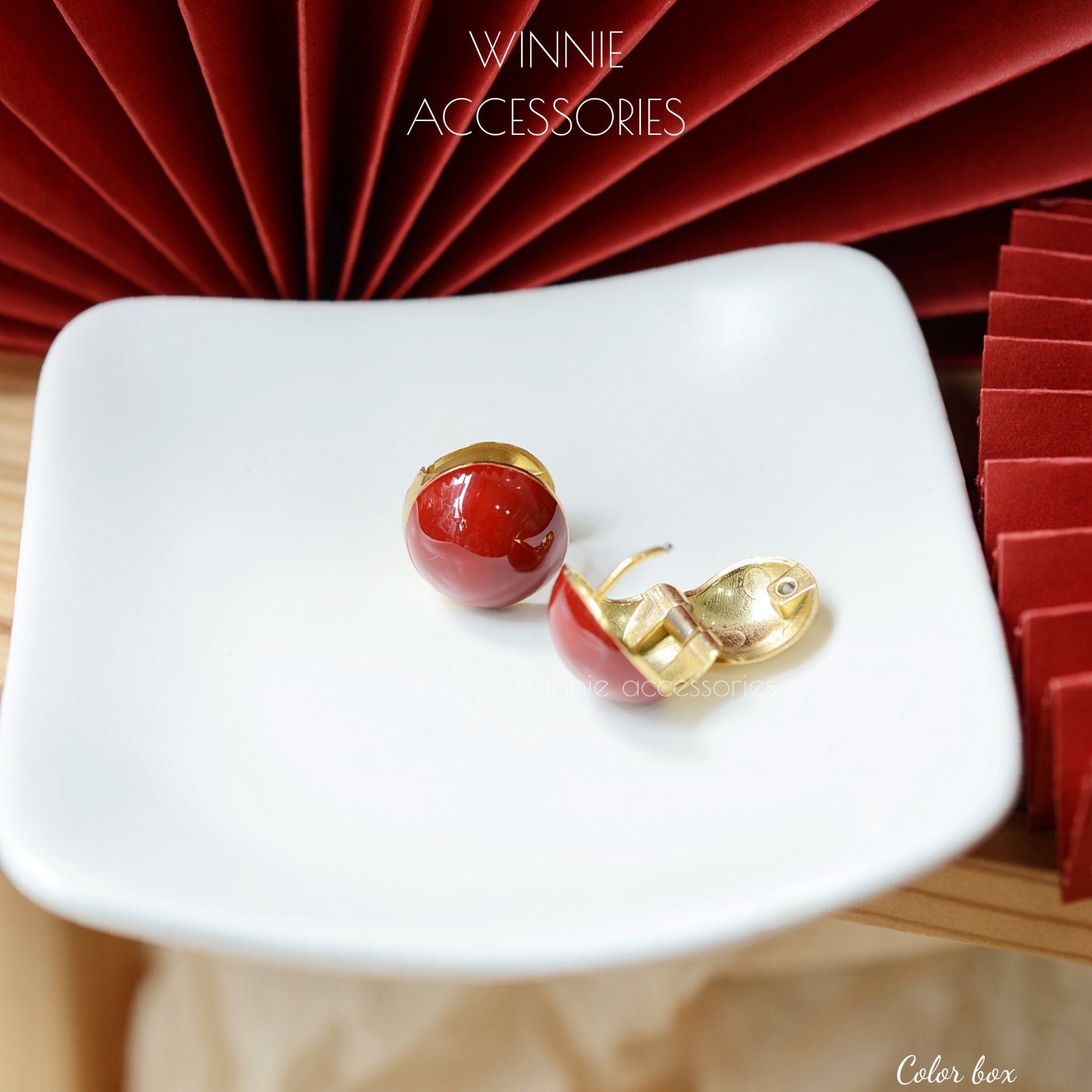  Hoa tai Titan Color Box 