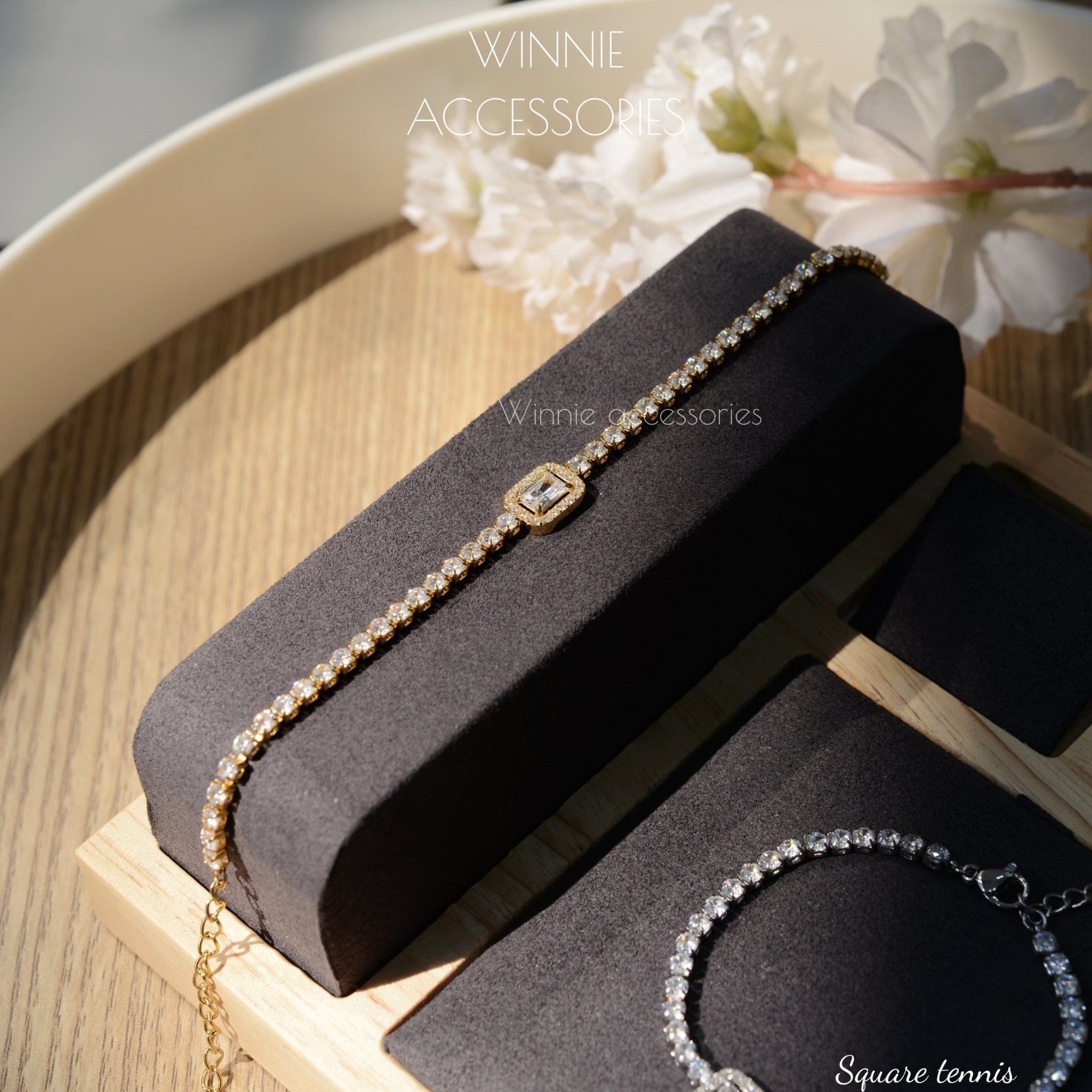  Lắc tay Titan Square Tennis 