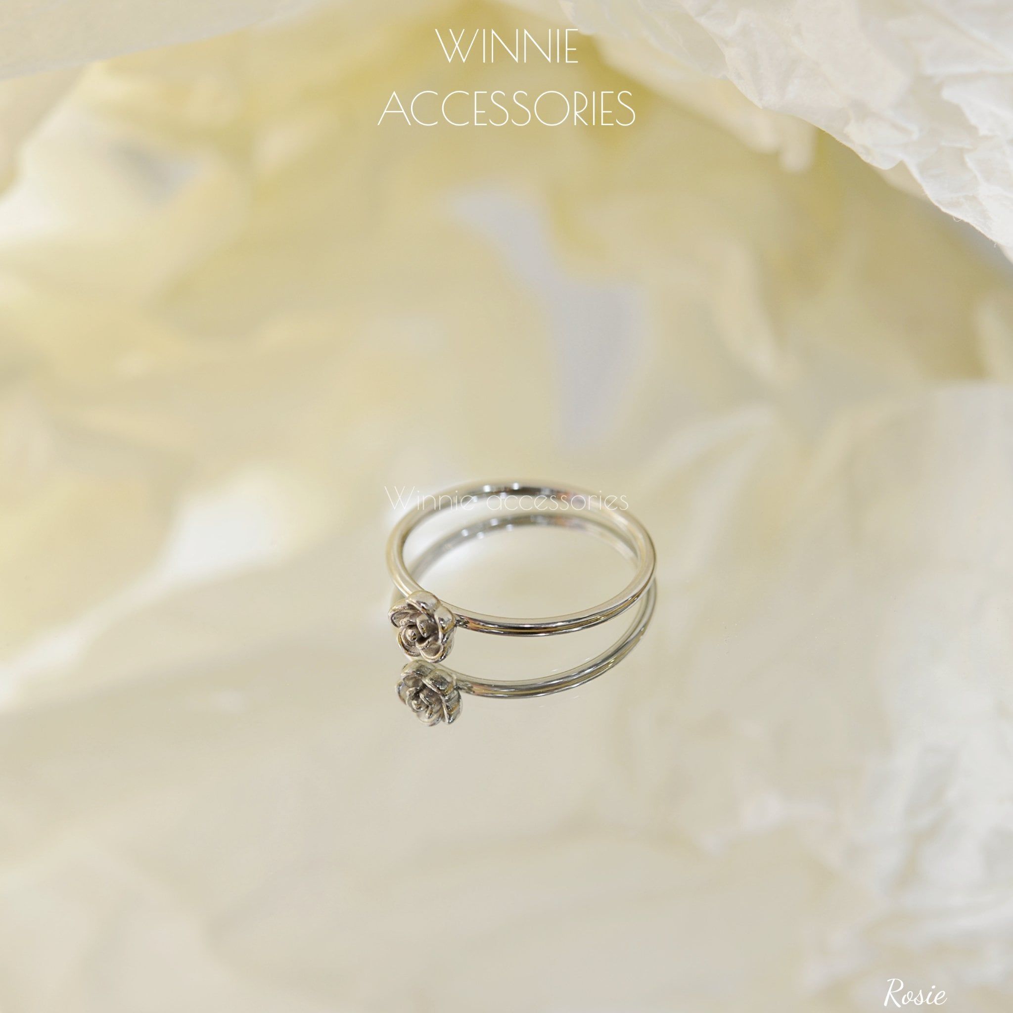  Nhẫn Titan Rosie B 