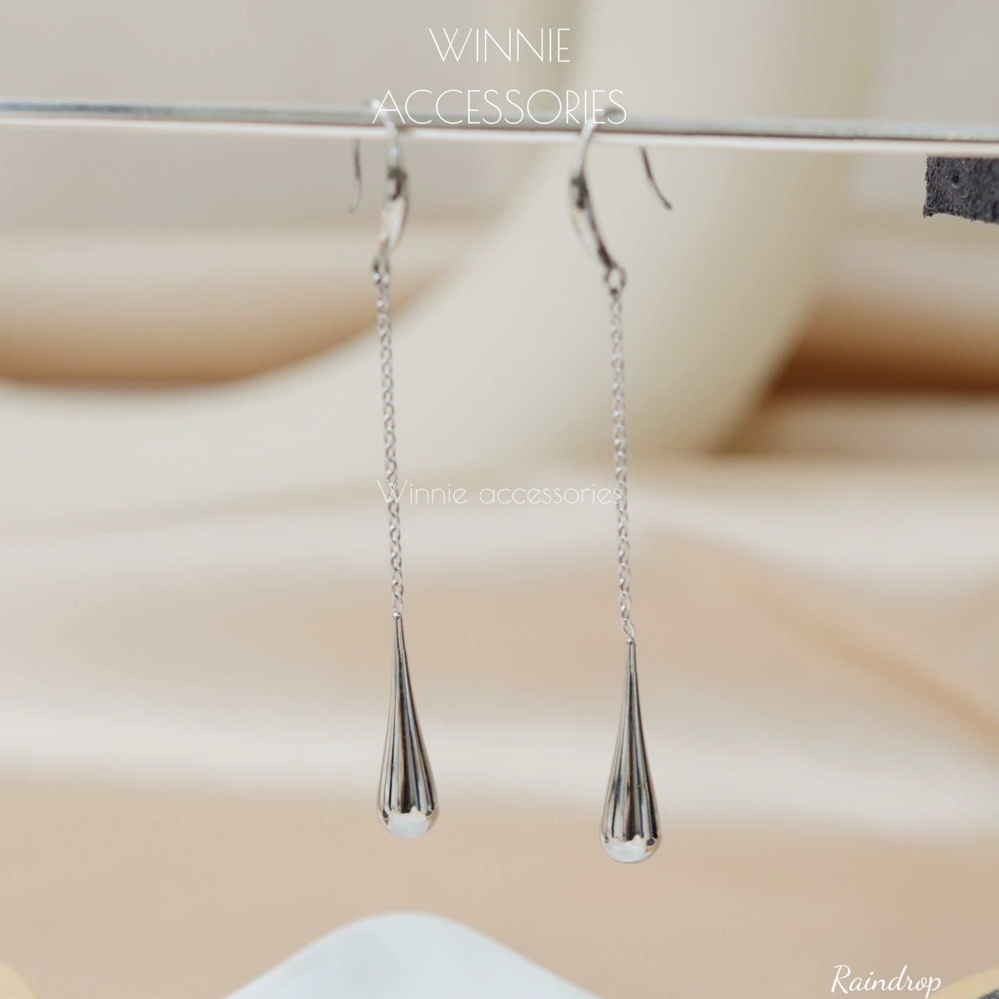  Hoa tai Titan Raindrop 