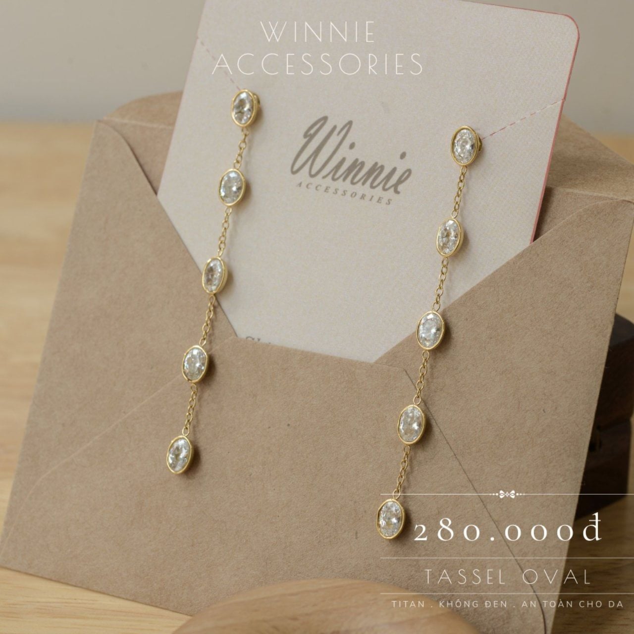  Hoa tai Titan Tassel oval 