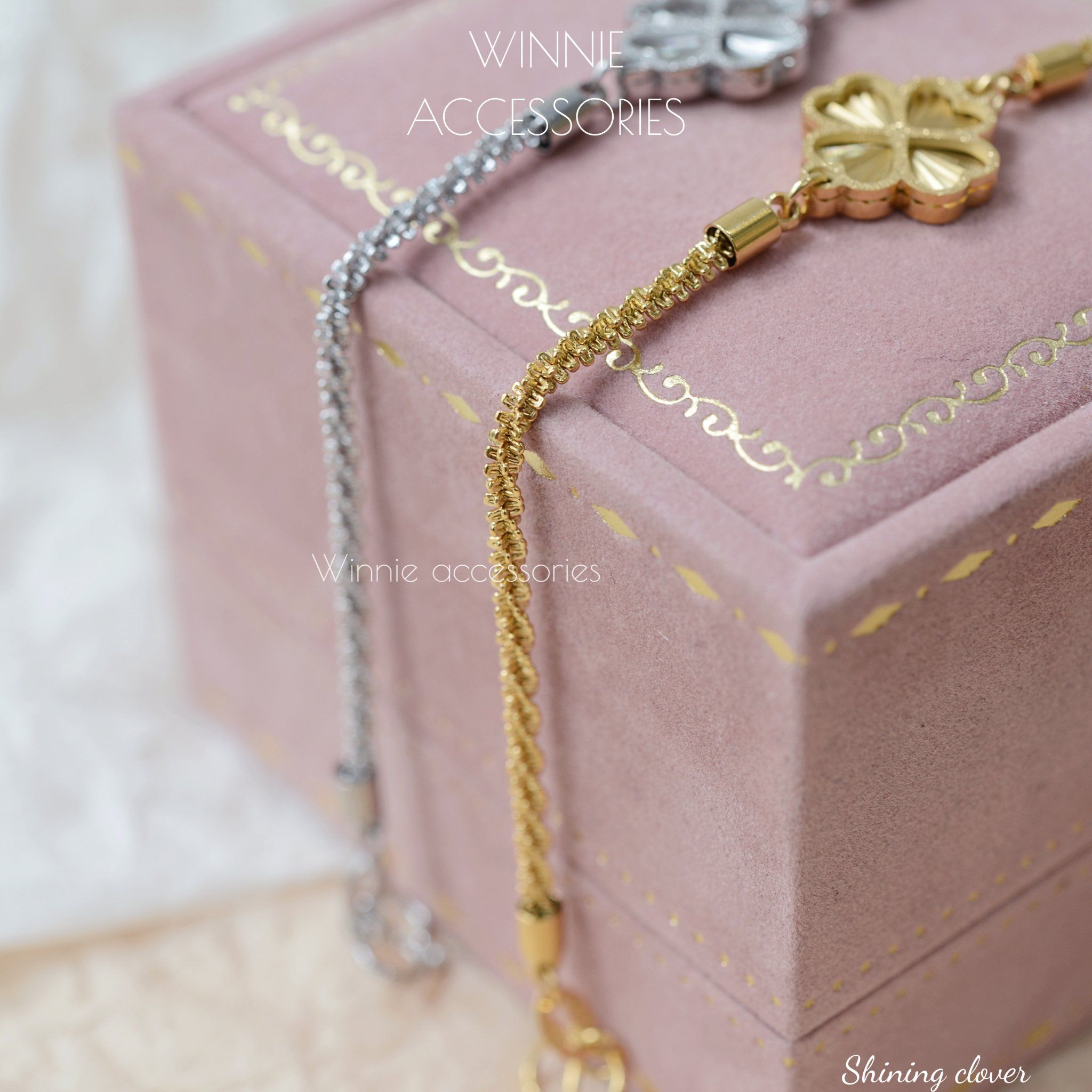  Lắc tay Titan Shining Clover 