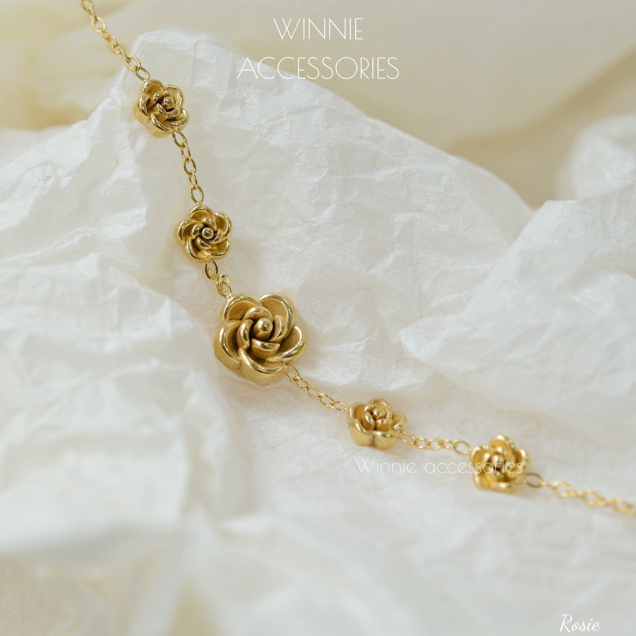  Lắc tay Titan Rosie 