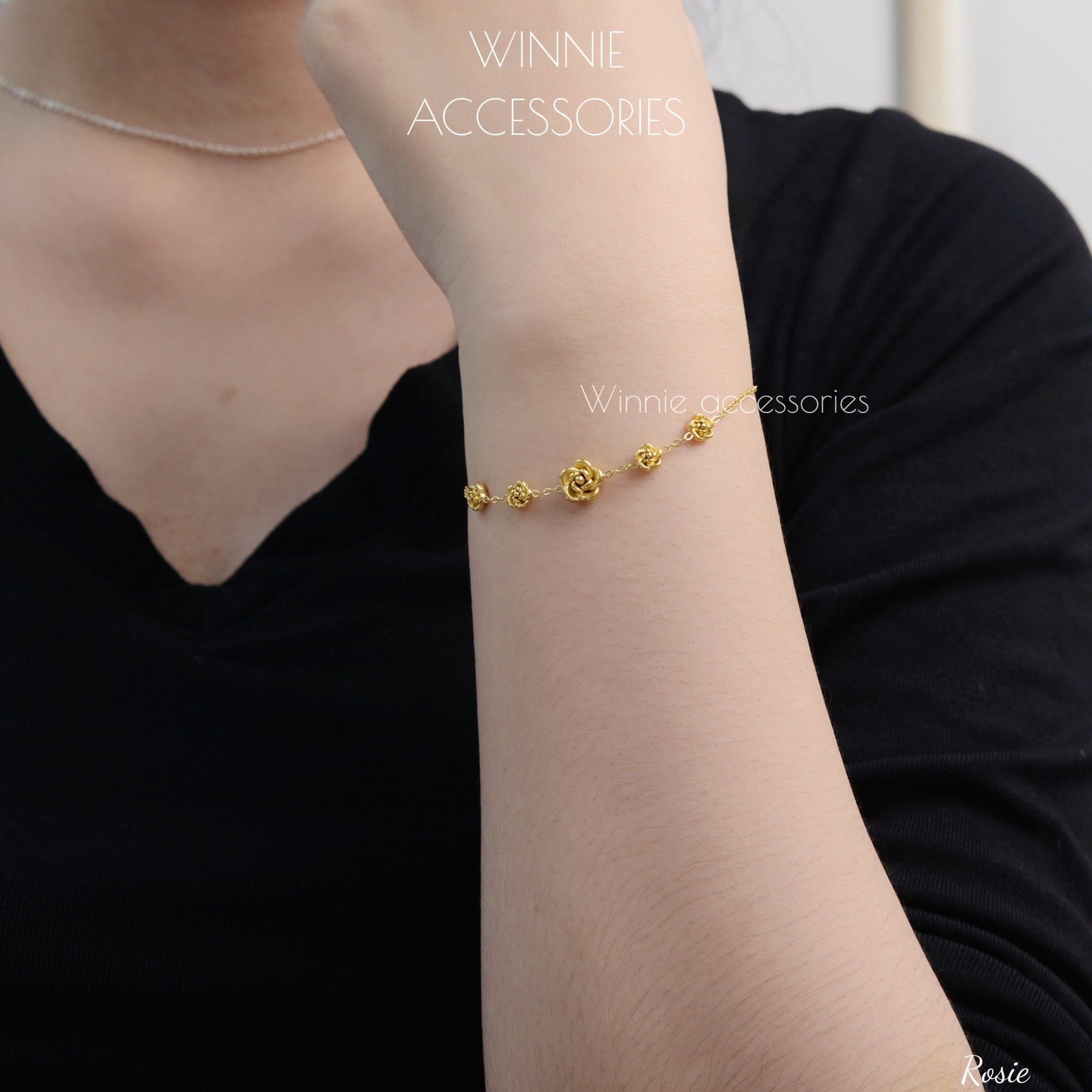  Lắc tay Titan Rosie 
