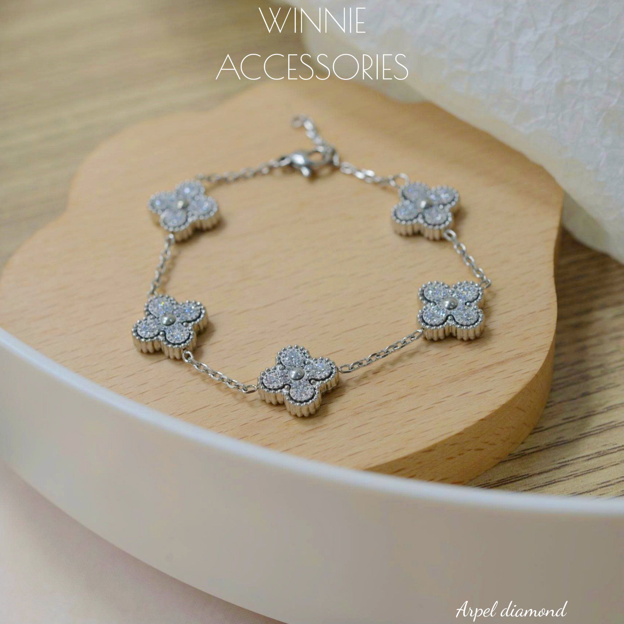  Lắc tay Titan Arpel Diamond 