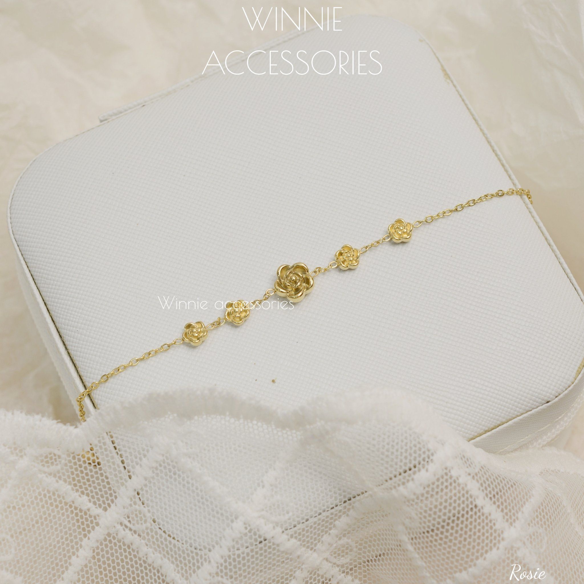  Lắc tay Titan Rosie 