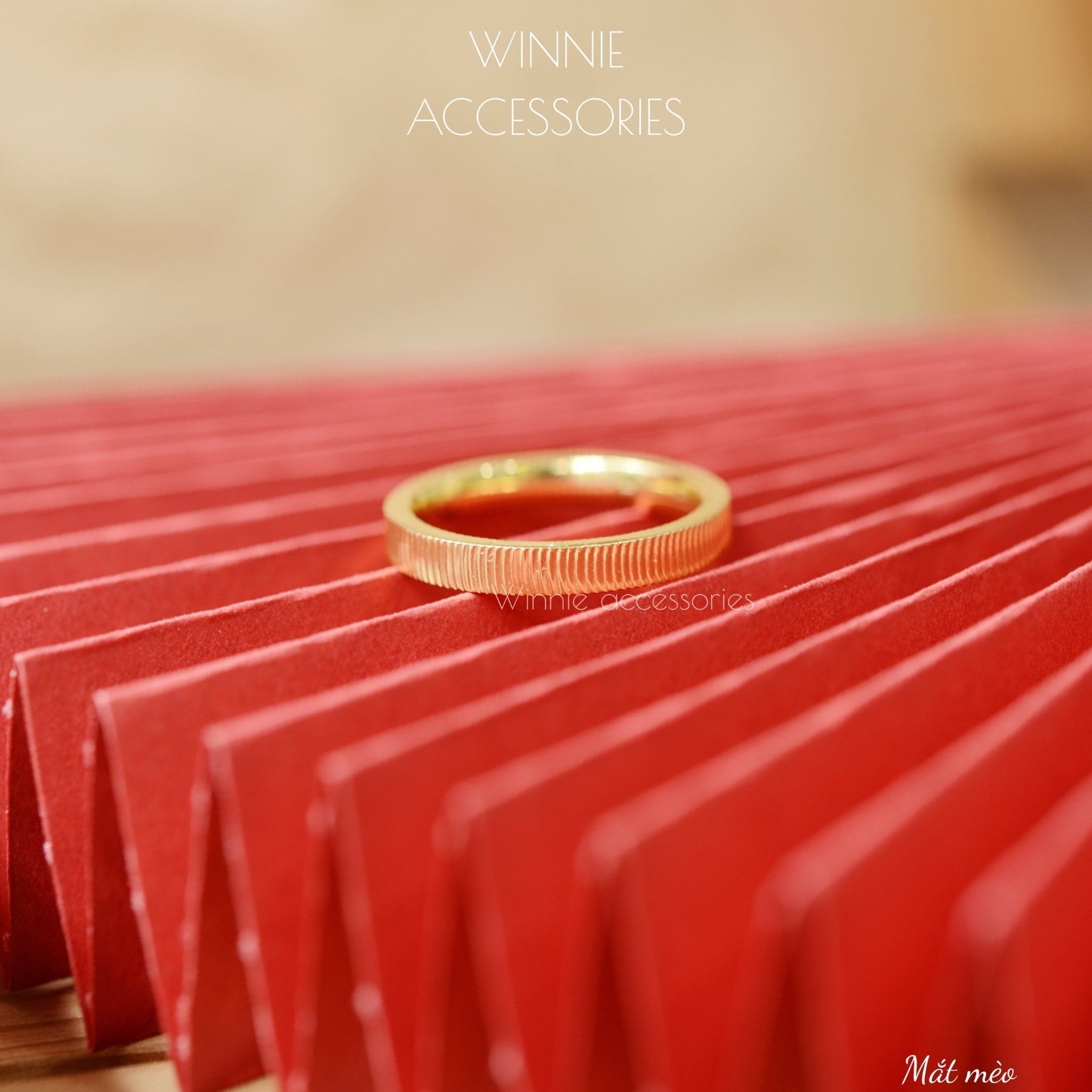  Nhẫn Titan Mắt mèo 