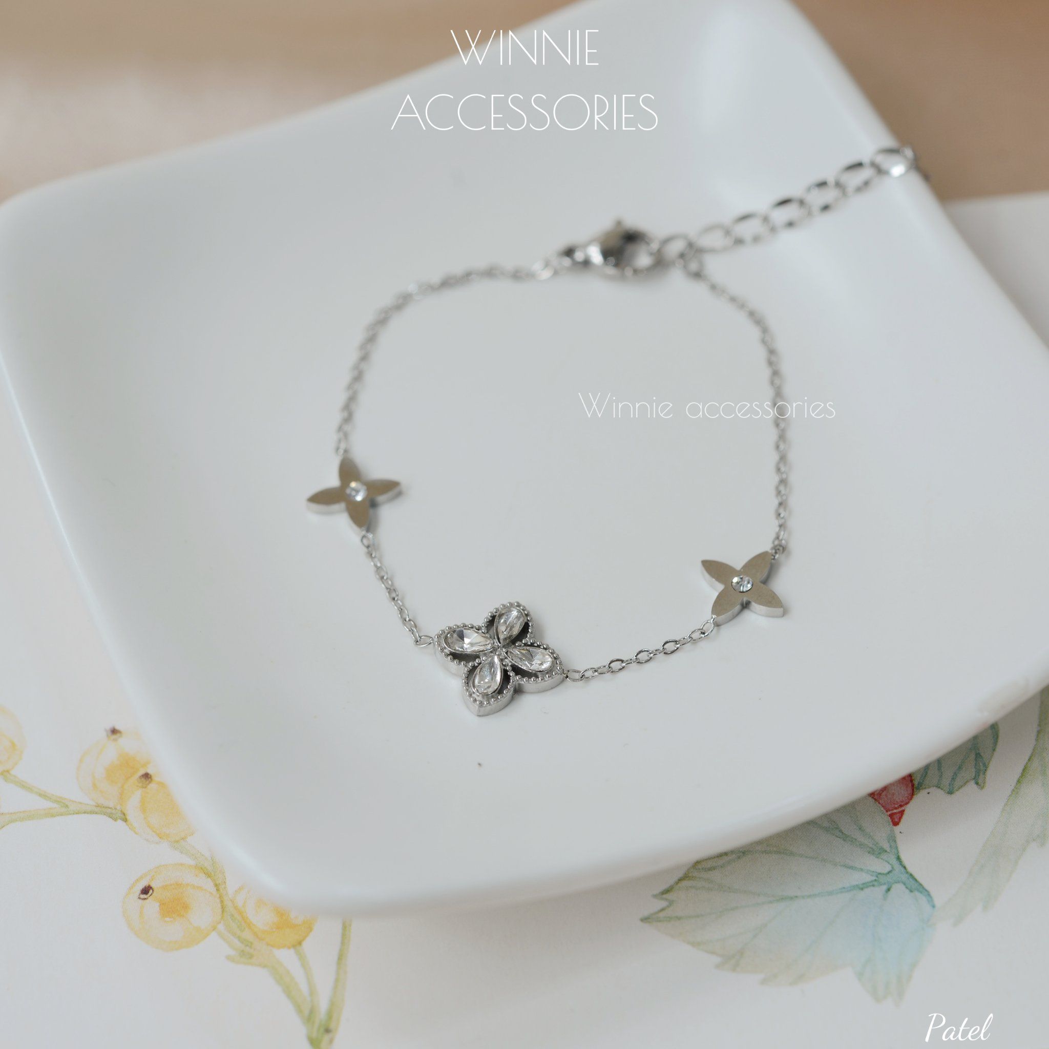  Lắc tay Titan Patel B 