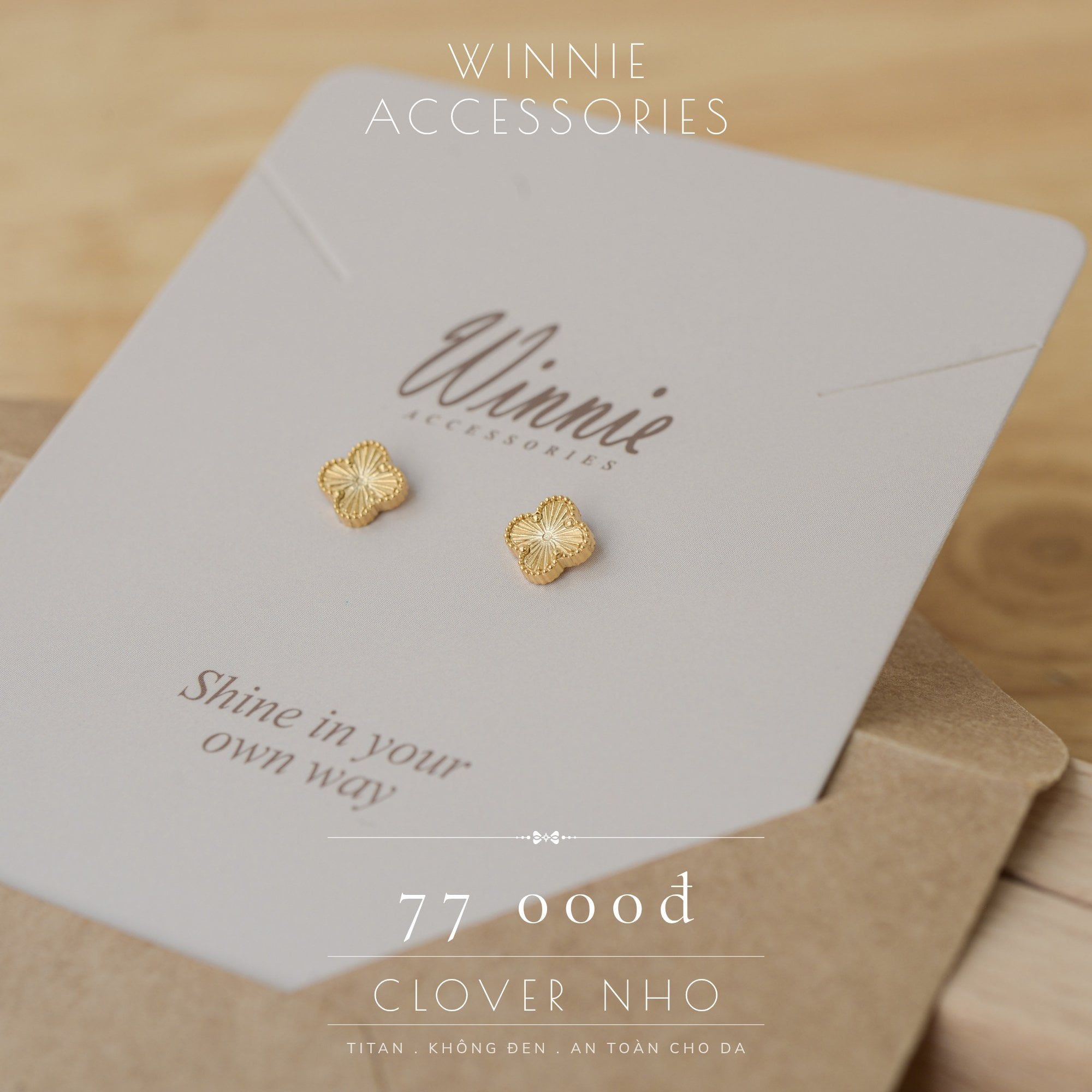  Hoa tai Titan Bi clover nhỏ 