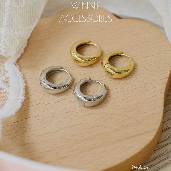  Hoa tai Titan Hepburn 