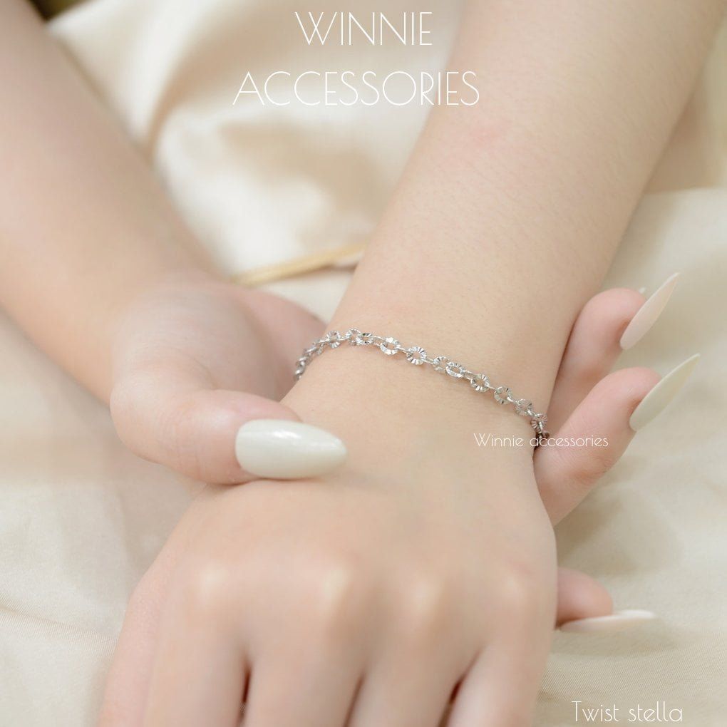  Lắc tay Titan Twist Stella 
