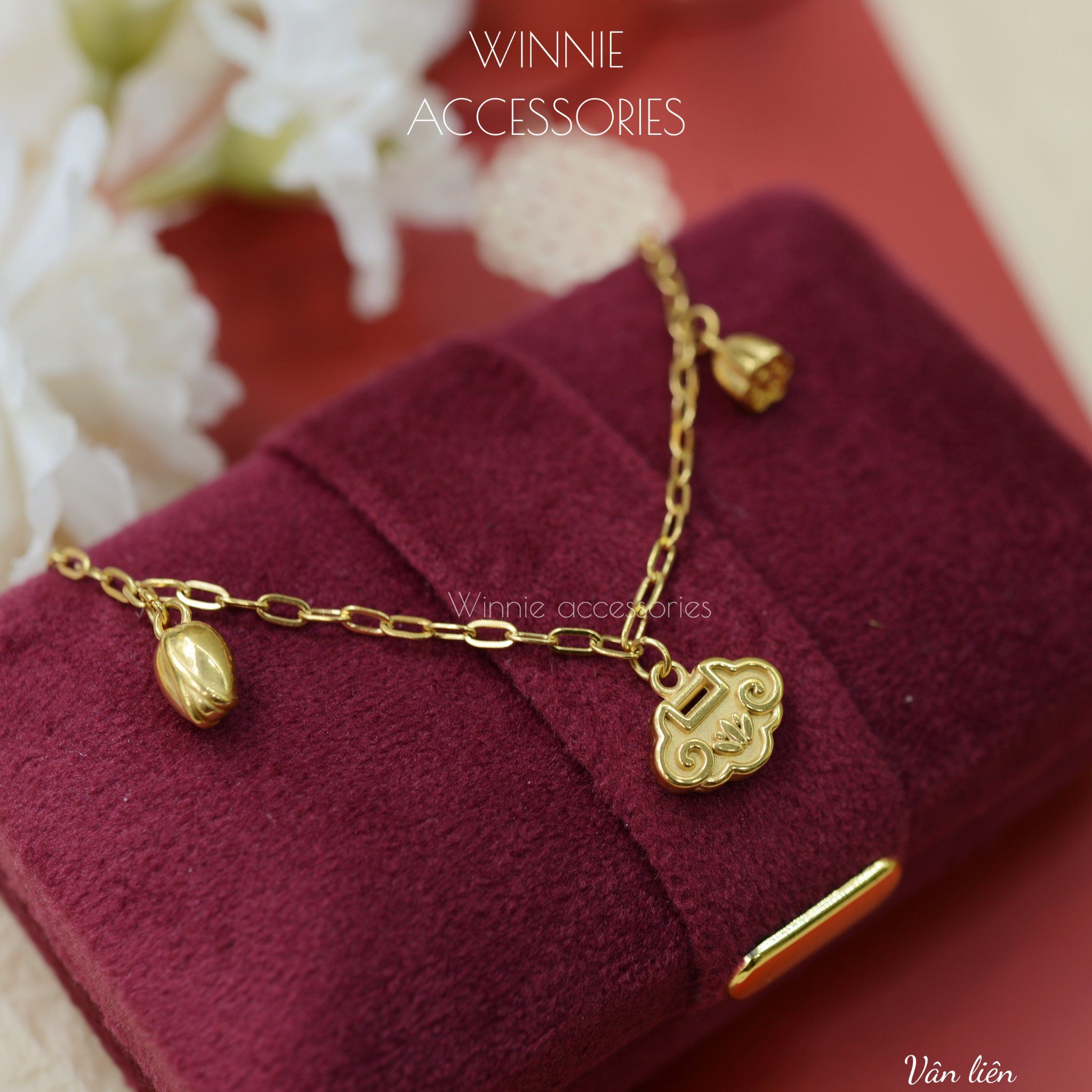  Lắc tay Titan Vân Liên 