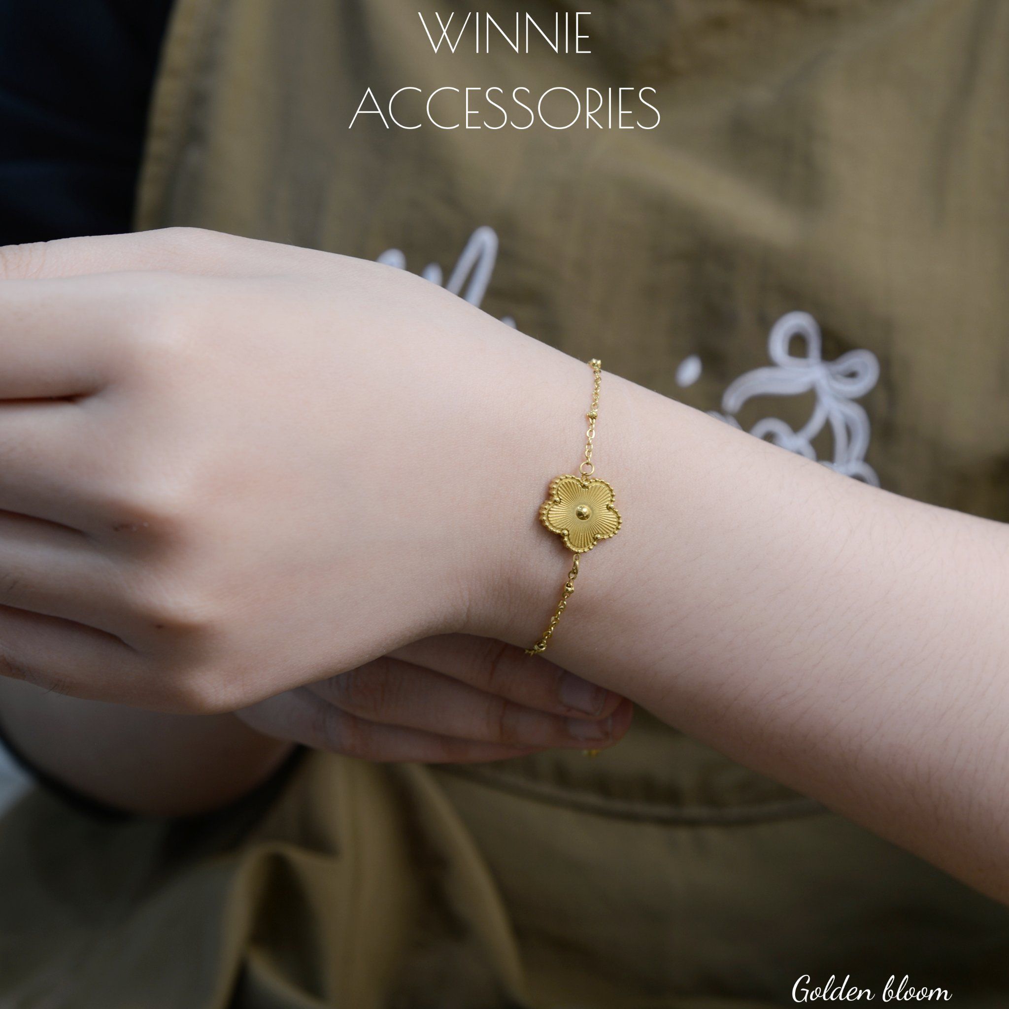  Lắc tay Titan Golden Bloom 