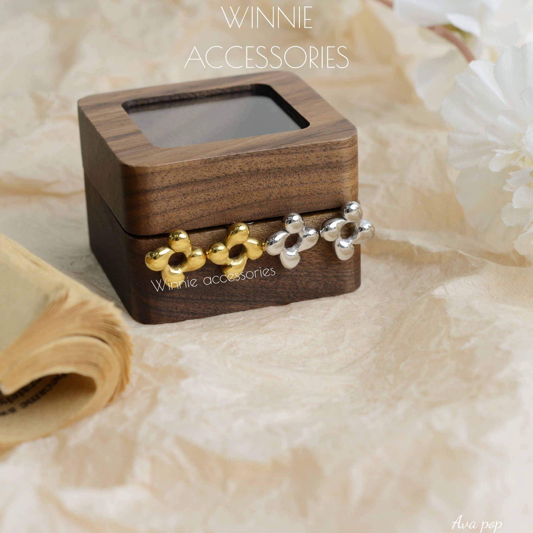  Hoa tai Titan Ava Pop 