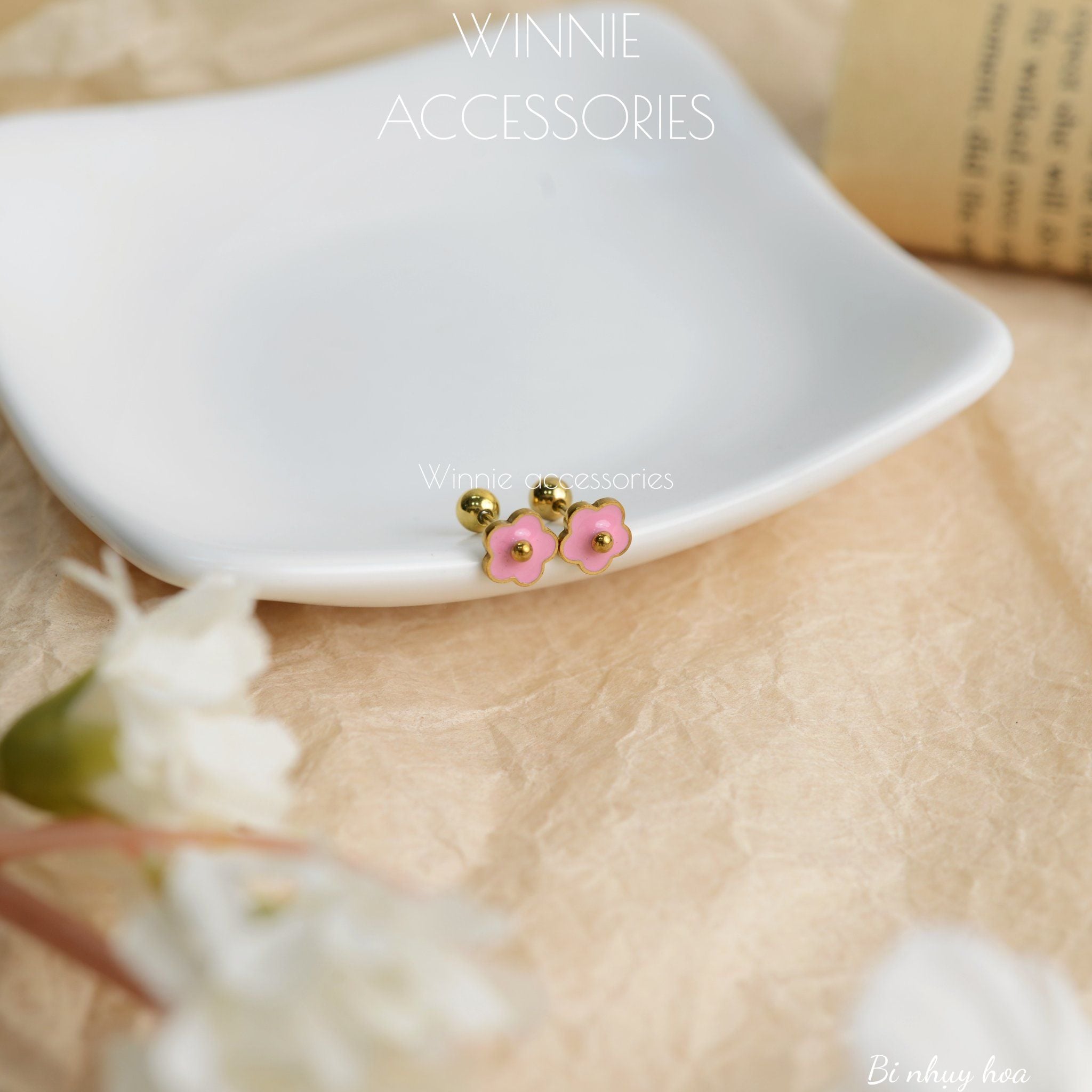  Hoa tai titan Bi Nhụy màu 