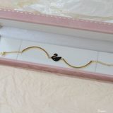  Lắc tay Titan Swan 