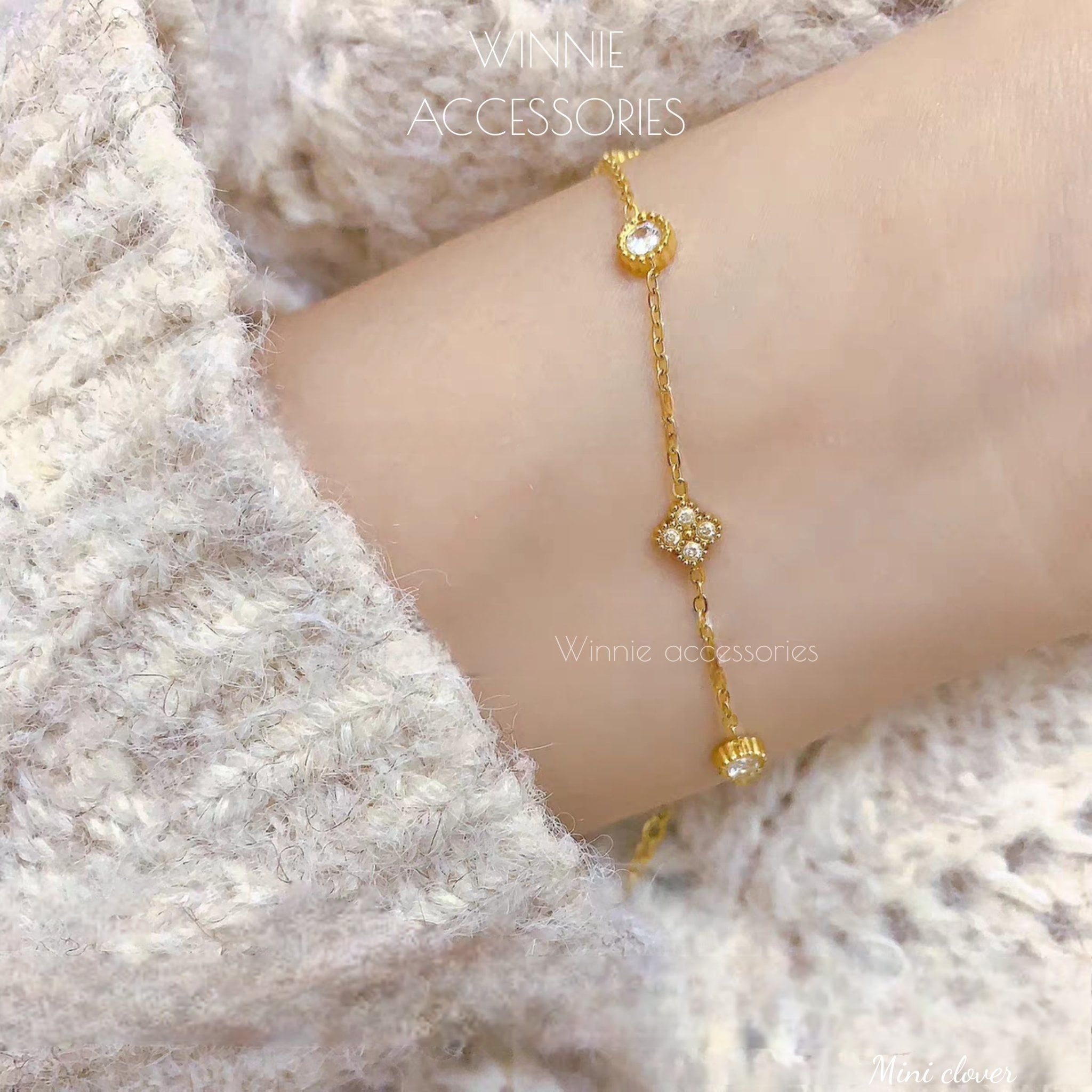  Lắc tay Titan Mini Clover 