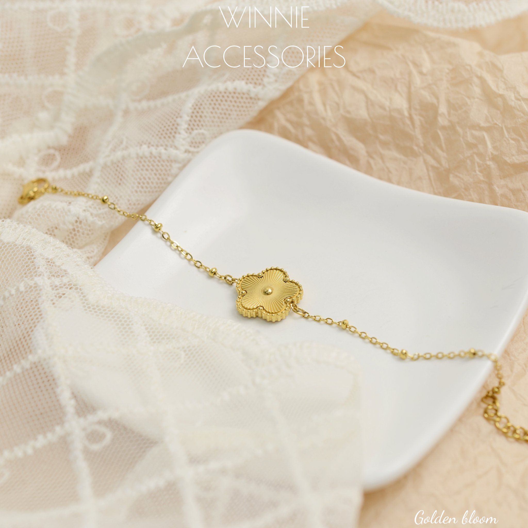  Lắc tay Titan Golden Bloom 