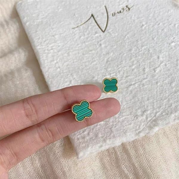  Hoa tai Titan VCA xanh lá 